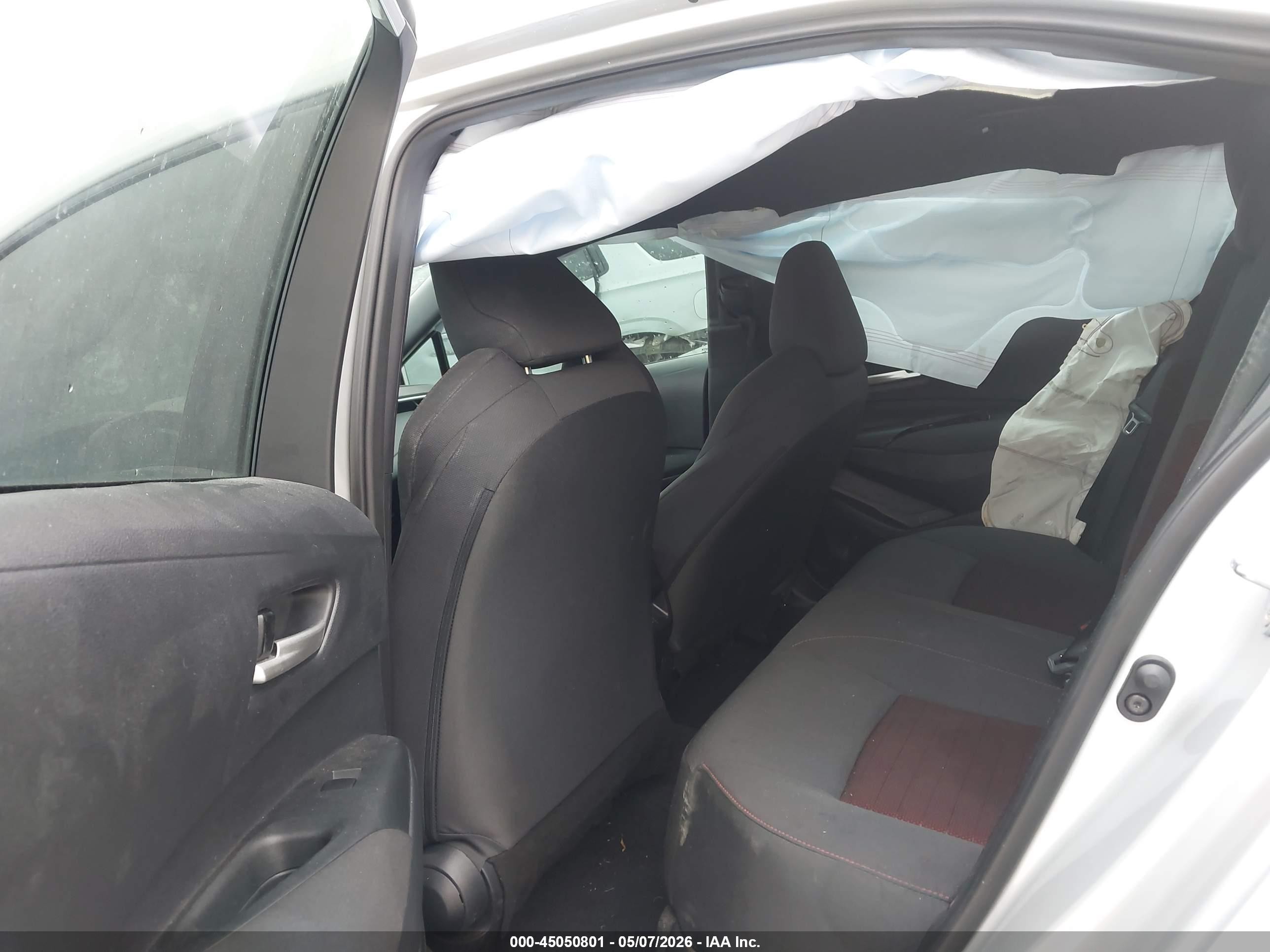 2026 Toyota Corolla Se Silver vin: 5YFS4MCE6TP270789