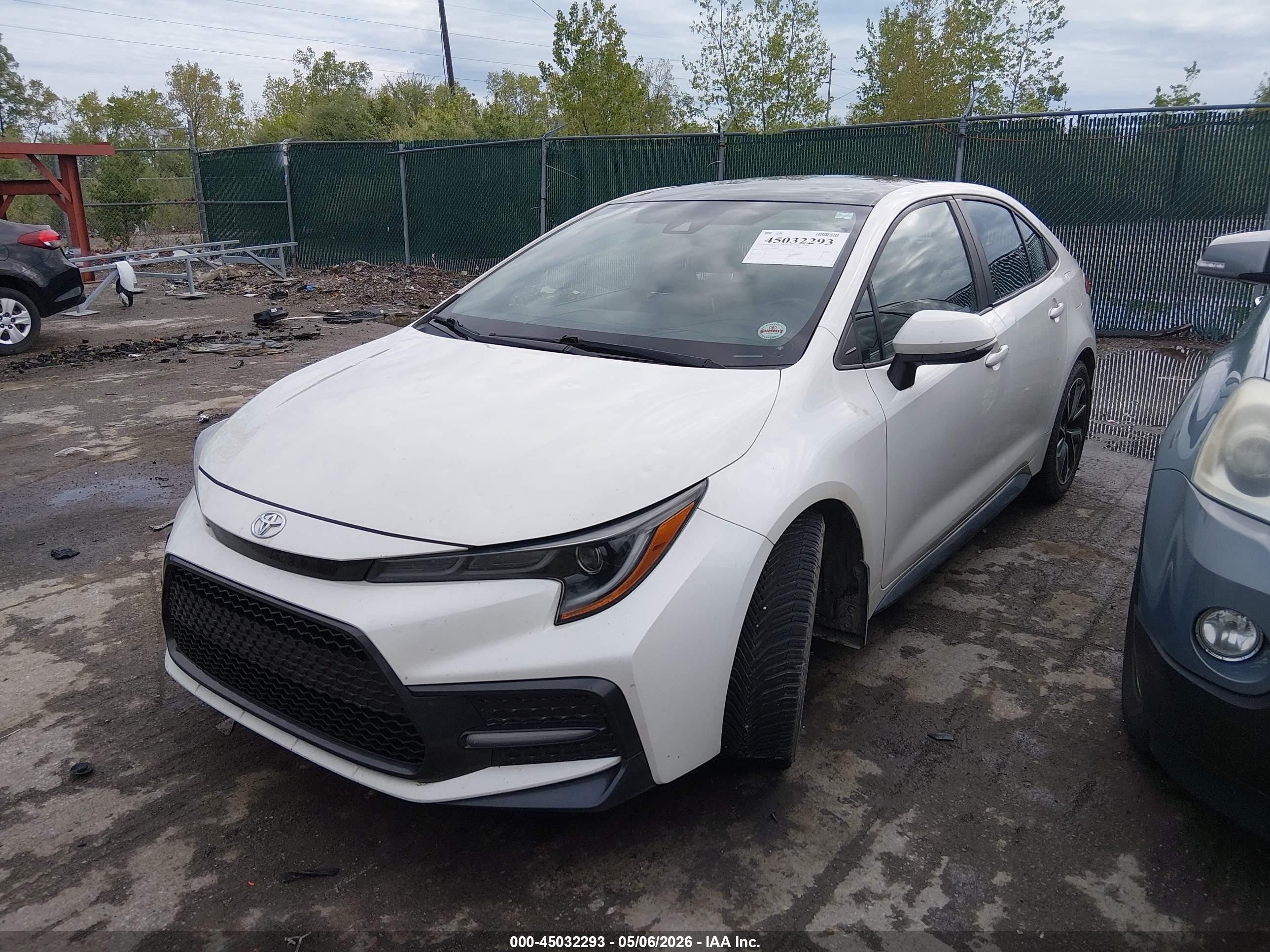 2021 Toyota Corolla Se White vin: 5YFS4MCE8MP069252