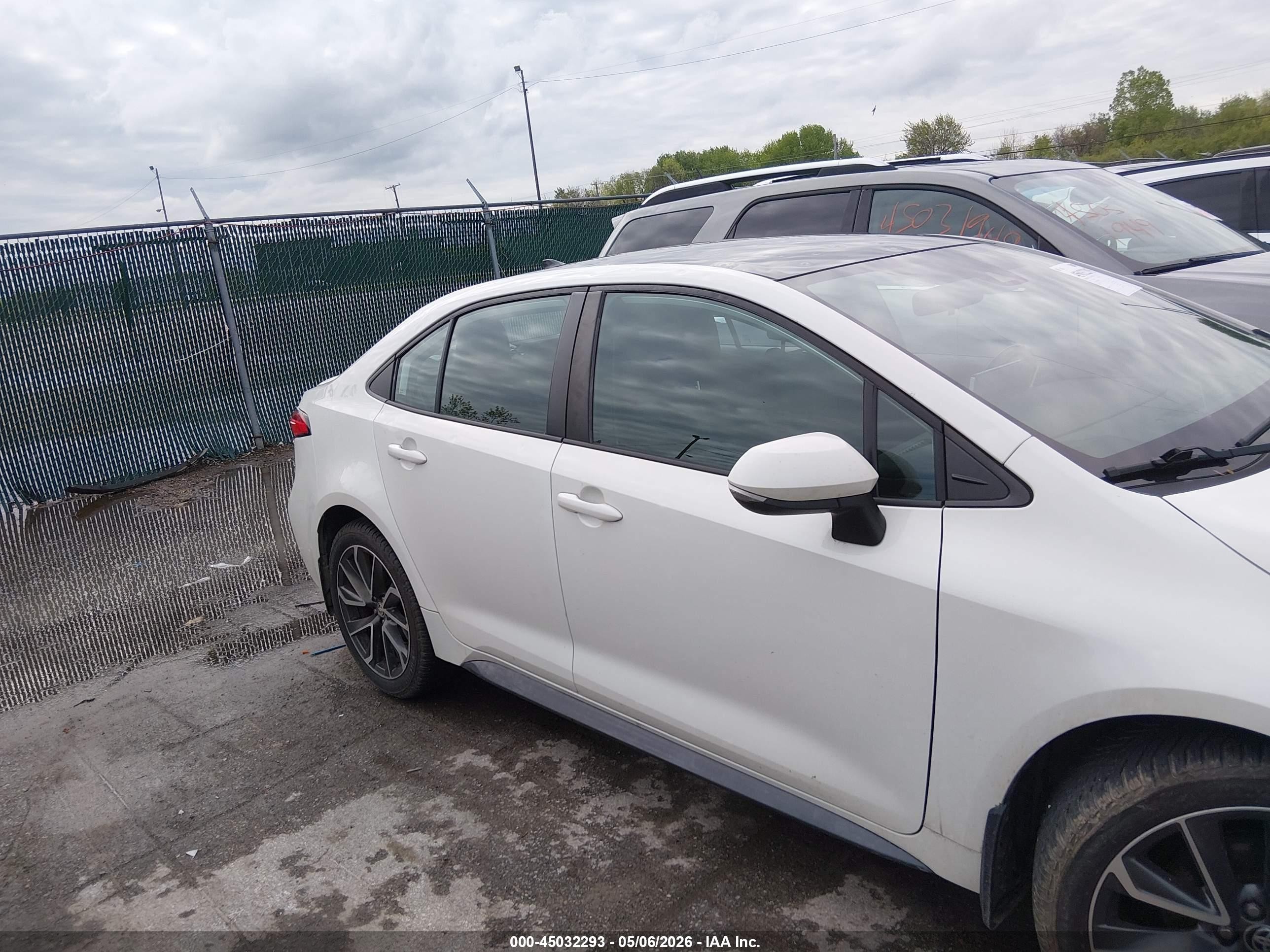 2021 Toyota Corolla Se White vin: 5YFS4MCE8MP069252