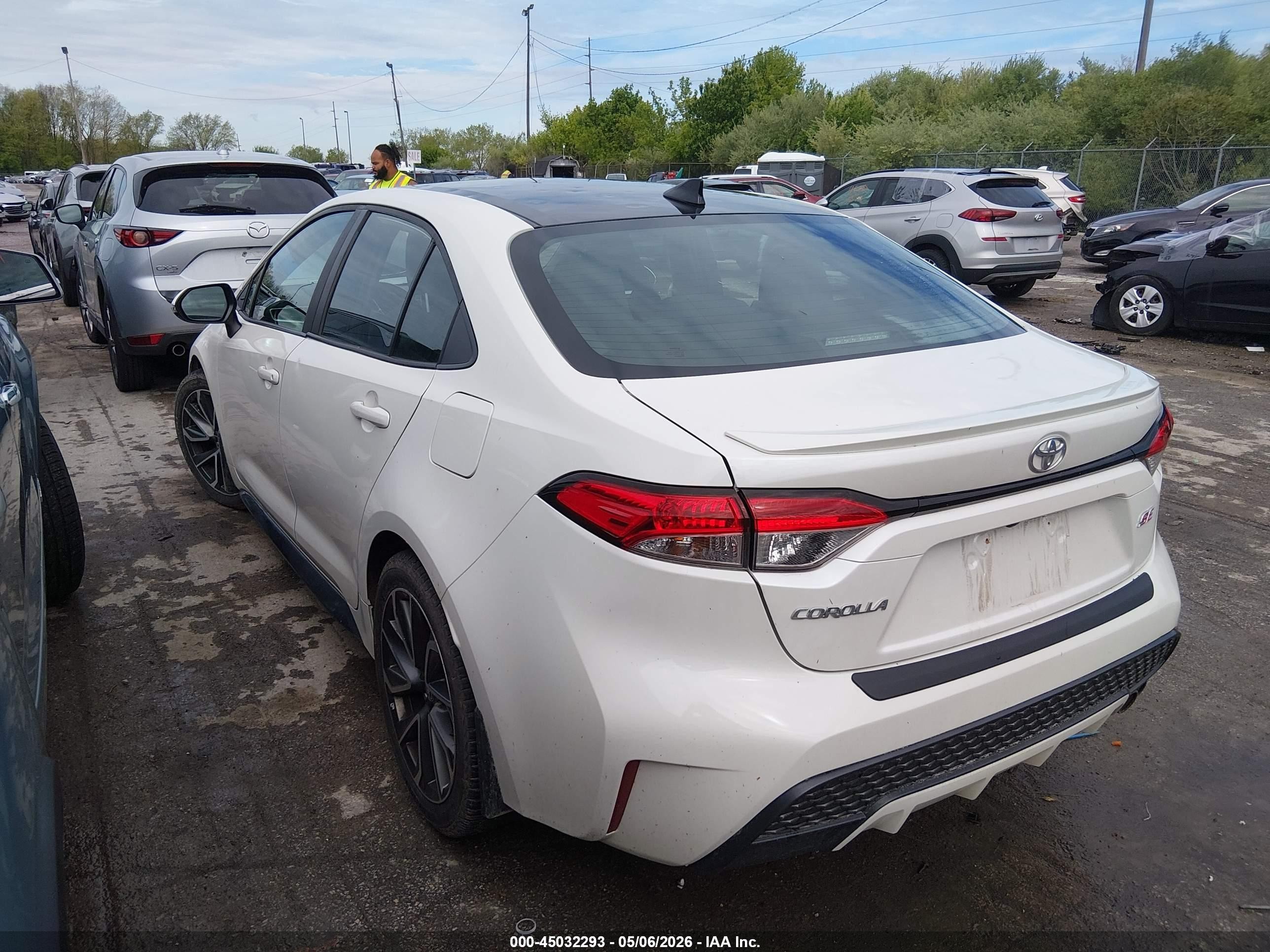 2021 Toyota Corolla Se White vin: 5YFS4MCE8MP069252