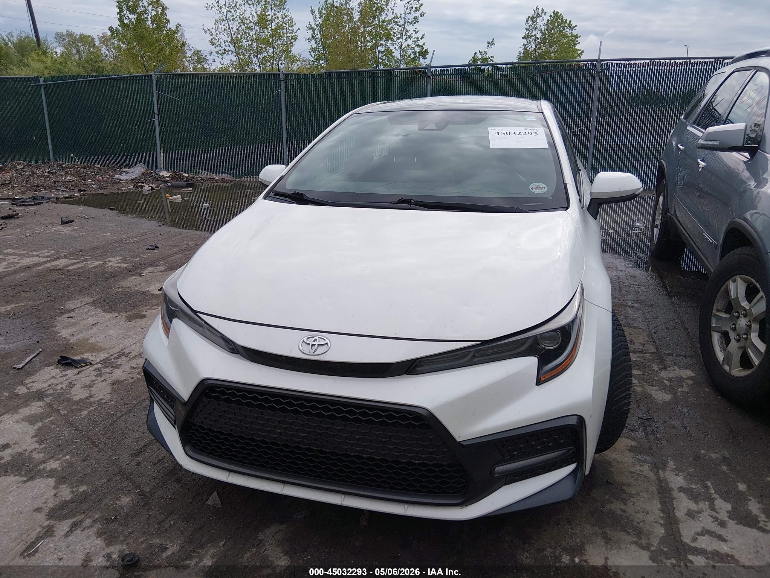 2021 Toyota Corolla Se White vin: 5YFS4MCE8MP069252