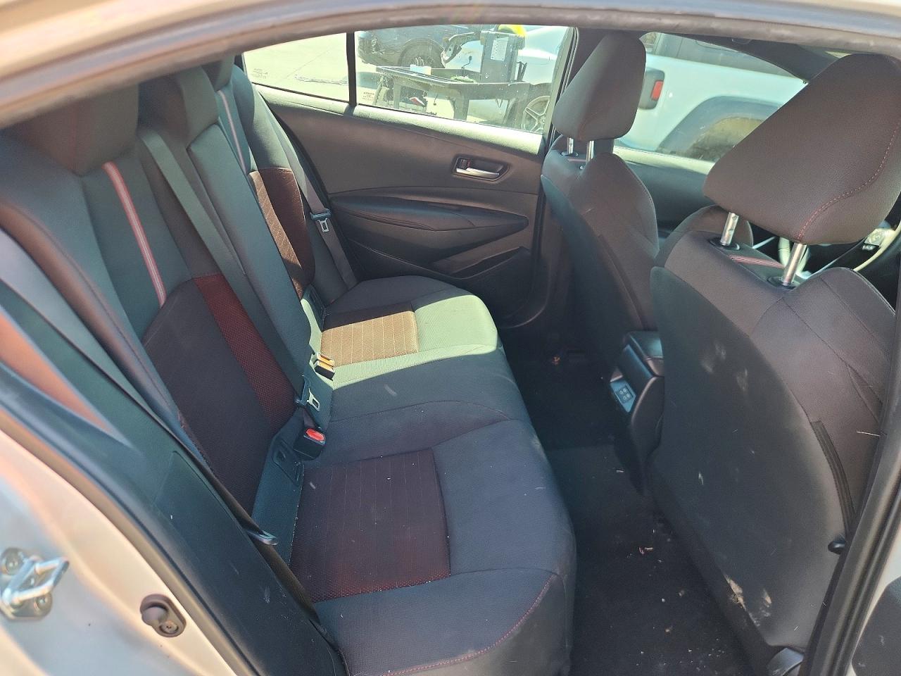 2024 Toyota Corolla Se Silver vin: 5YFS4MCE9RP186099