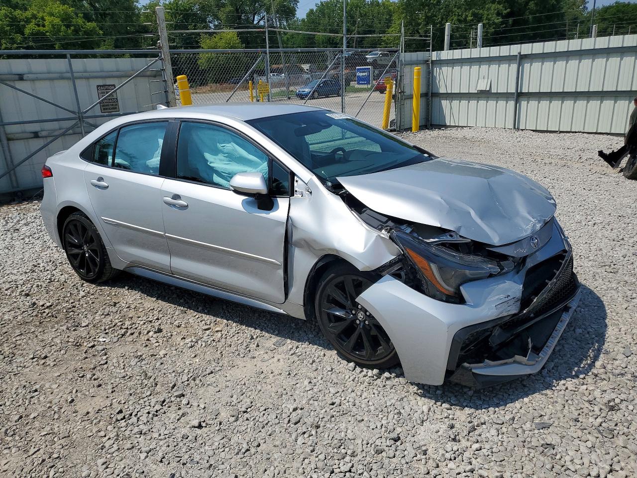 2022 Toyota Corolla Se Silver vin: 5YFS4MCEXNP102656