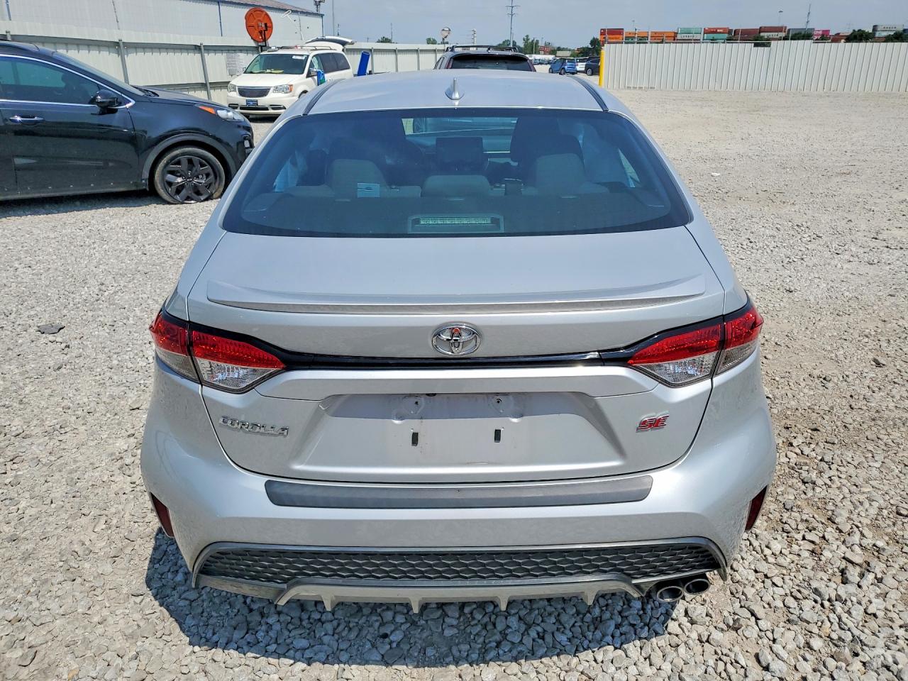 2022 Toyota Corolla Se Silver vin: 5YFS4MCEXNP102656