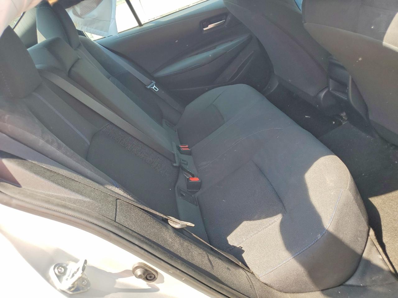 2022 Toyota Corolla Se Silver vin: 5YFS4MCEXNP102656
