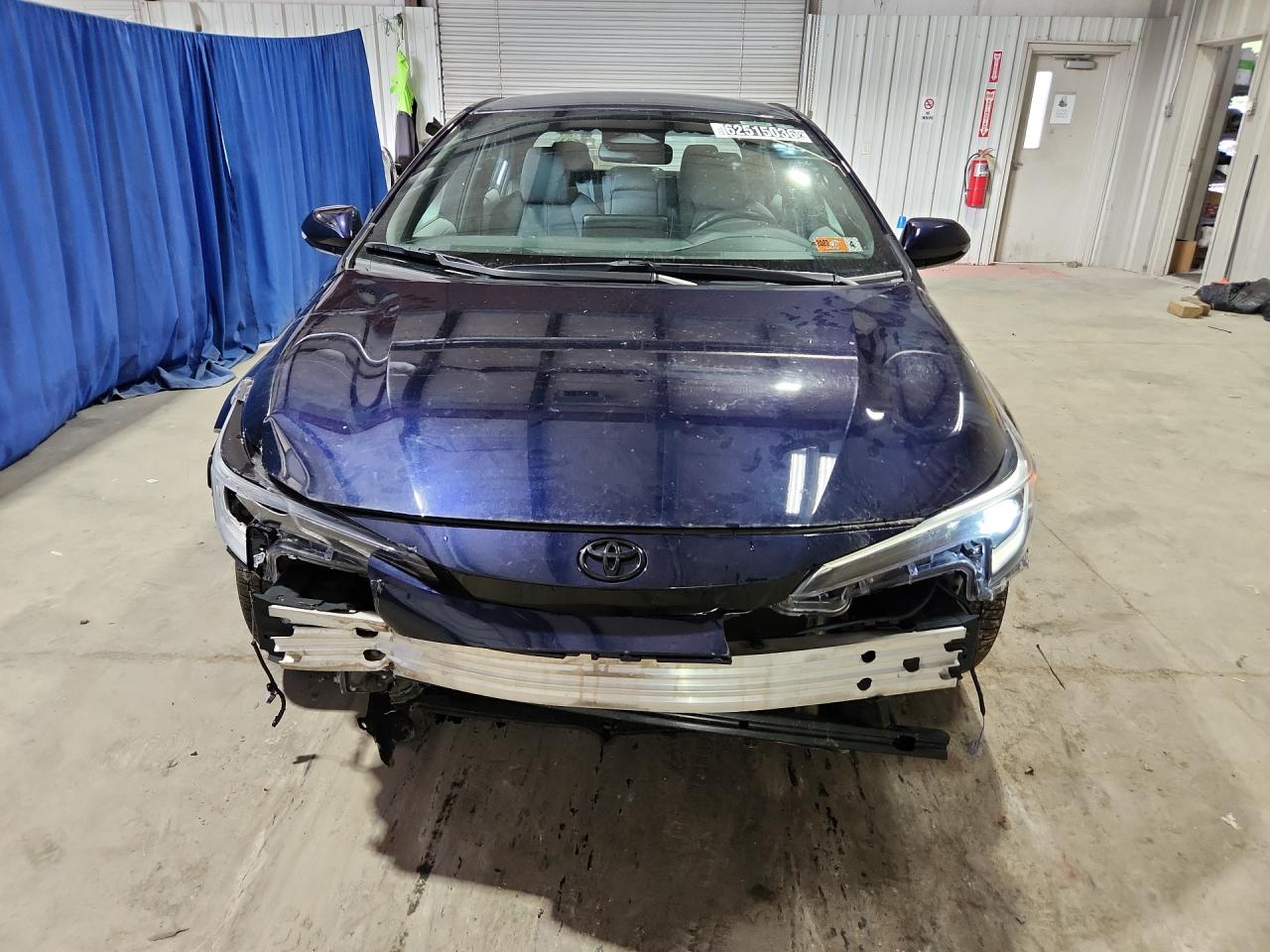 2025 Toyota Corolla Se Синий vin: 5YFS4MCEXSP232397 Damage: Grille, Broken, Replacement Required