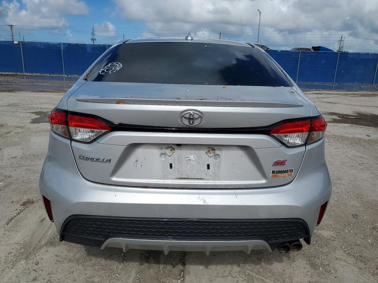 2020 Toyota Corolla Se Silver vin: 5YFS4RCE0LP043949