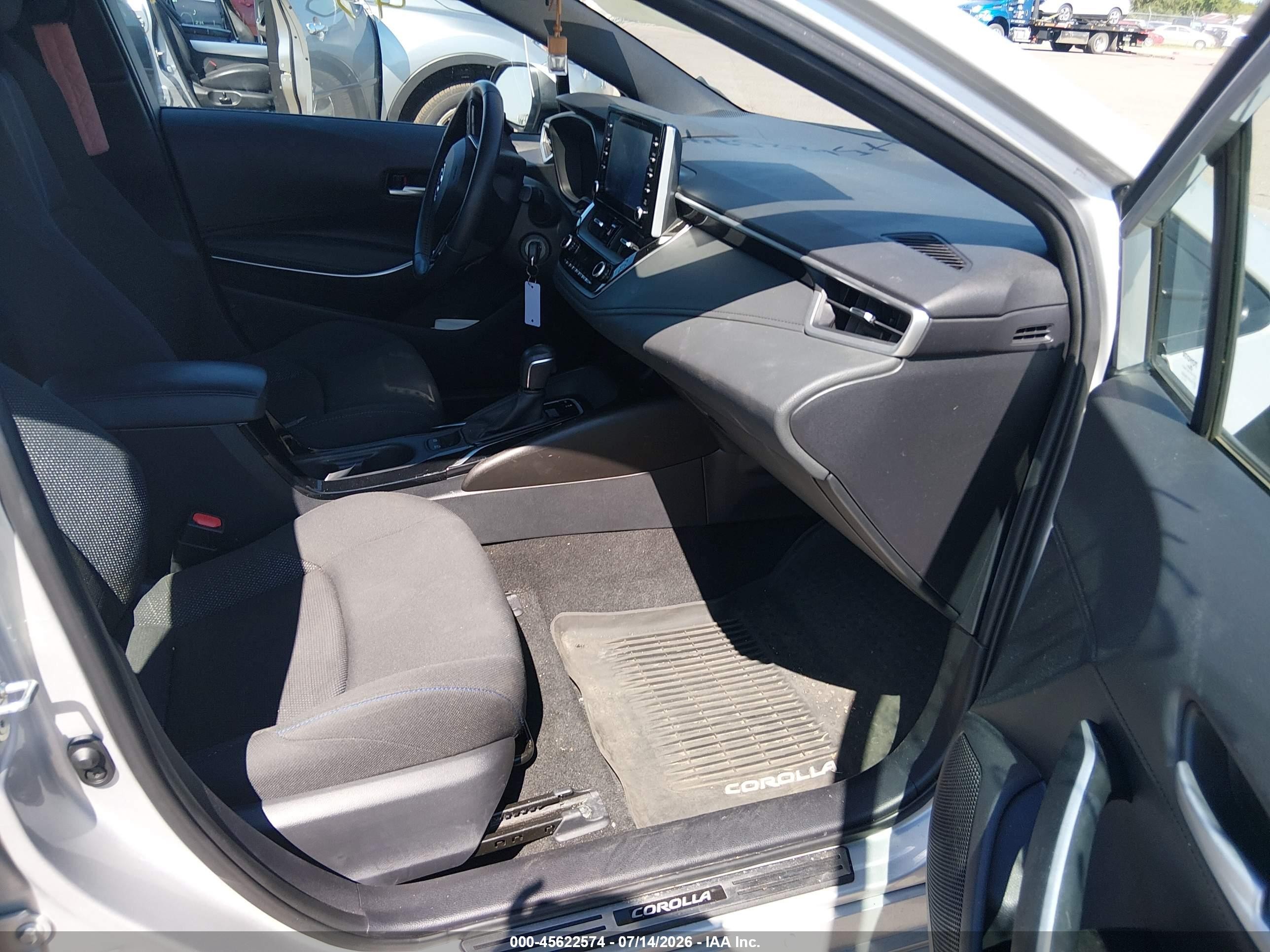 2020 Toyota Corolla Se Silver vin: 5YFS4RCE1LP019708