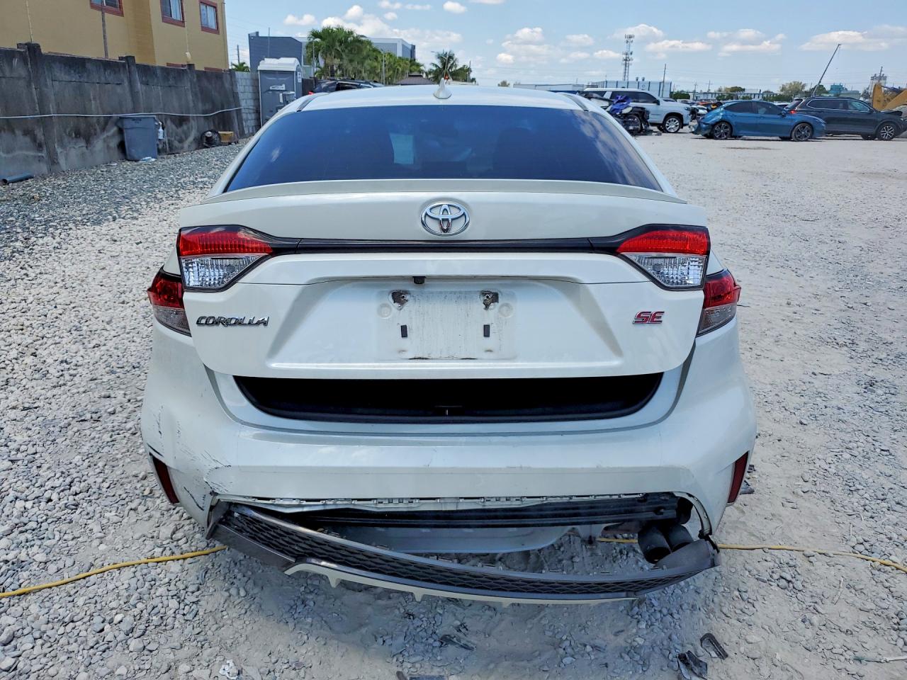 2020 Toyota Corolla Se White vin: 5YFS4RCE6LP053224