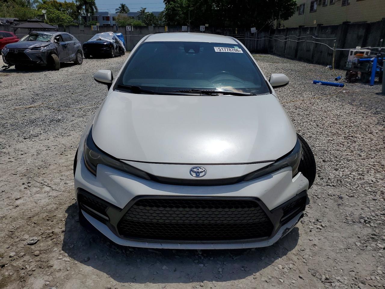 2020 Toyota Corolla Se White vin: 5YFS4RCE6LP053224