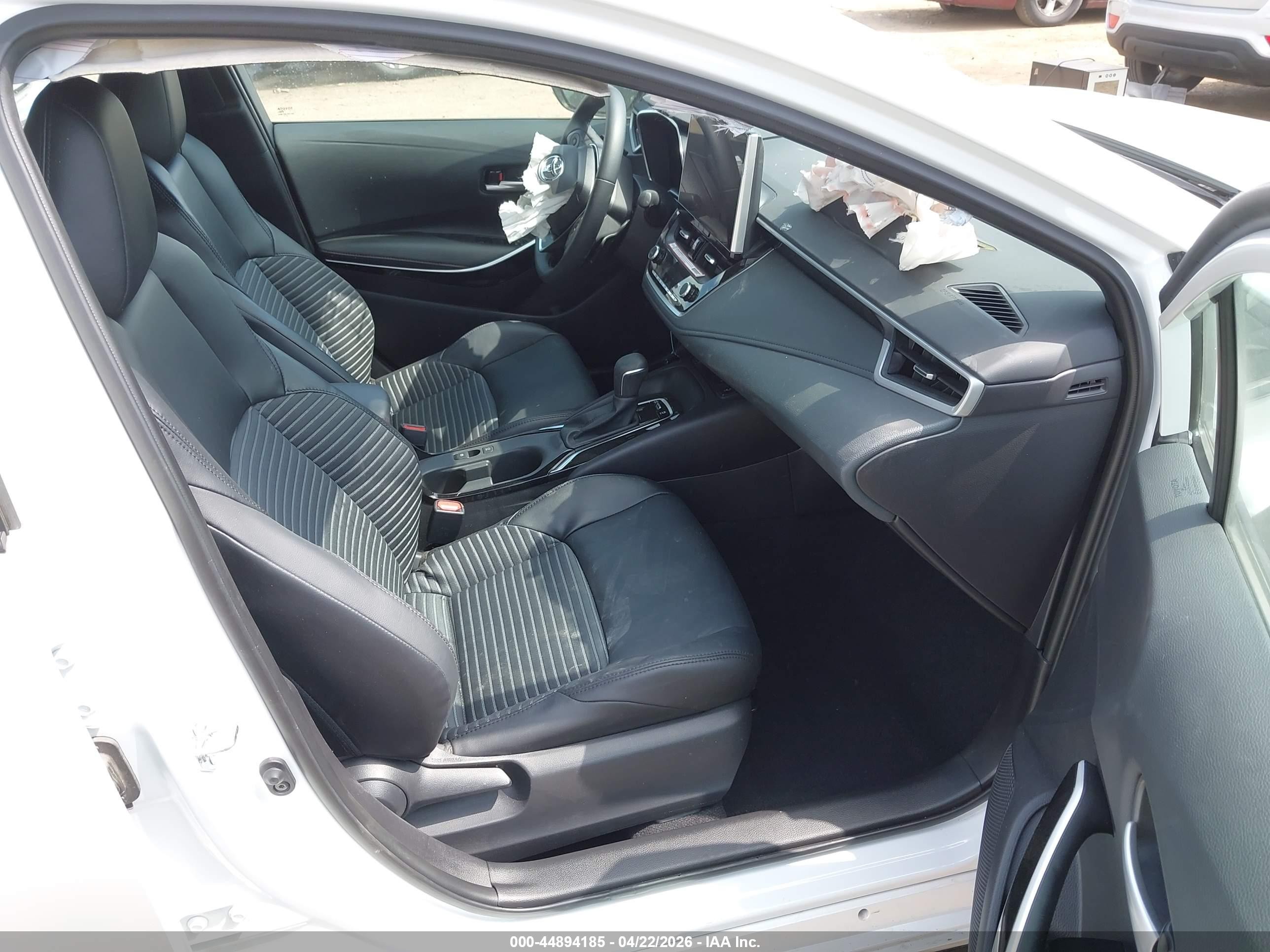 2025 Toyota Corolla Xse White vin: 5YFT4MCE3SP251863