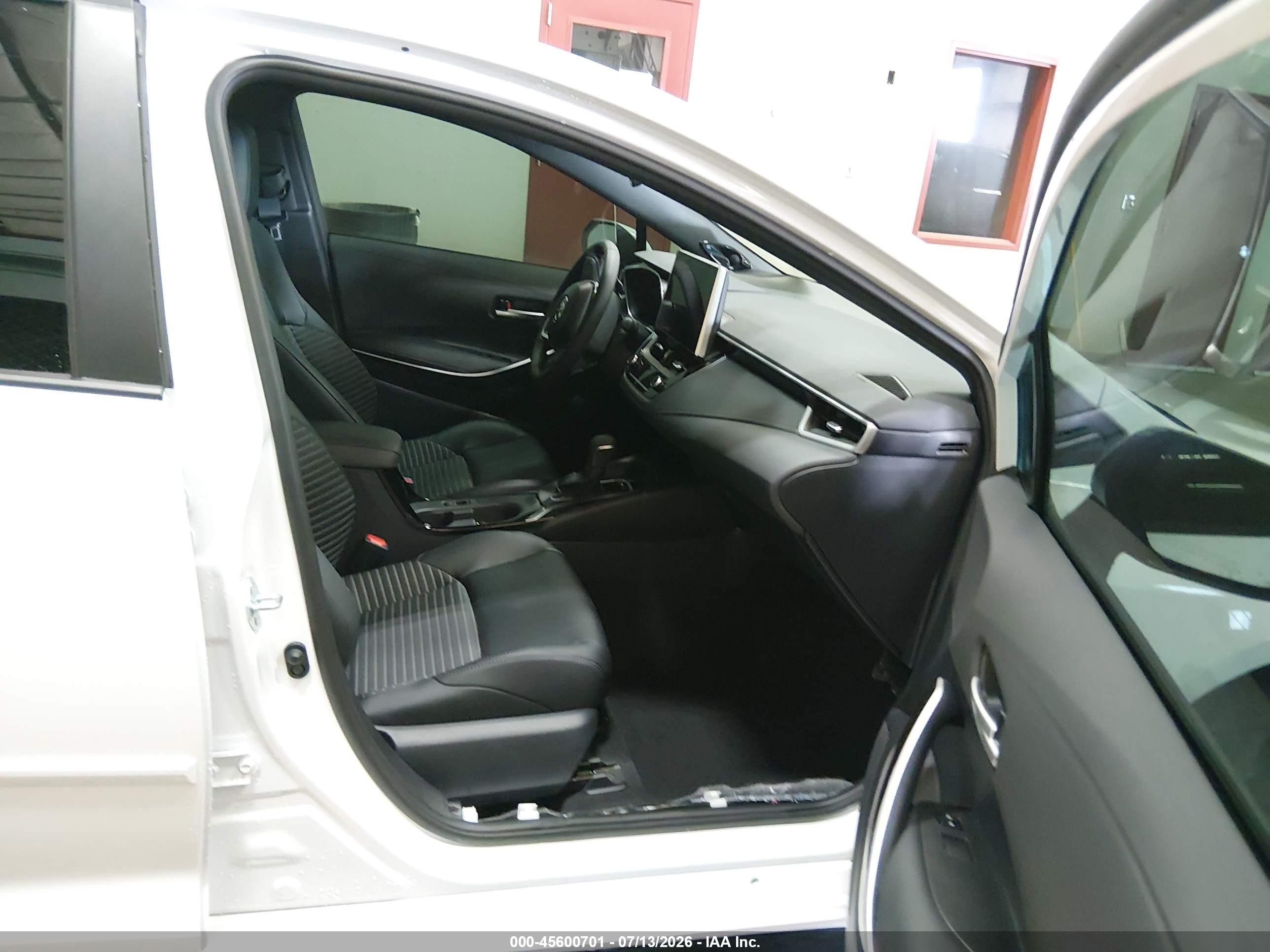 2026 Toyota Corolla Xse White vin: 5YFT4MCE9TP277059