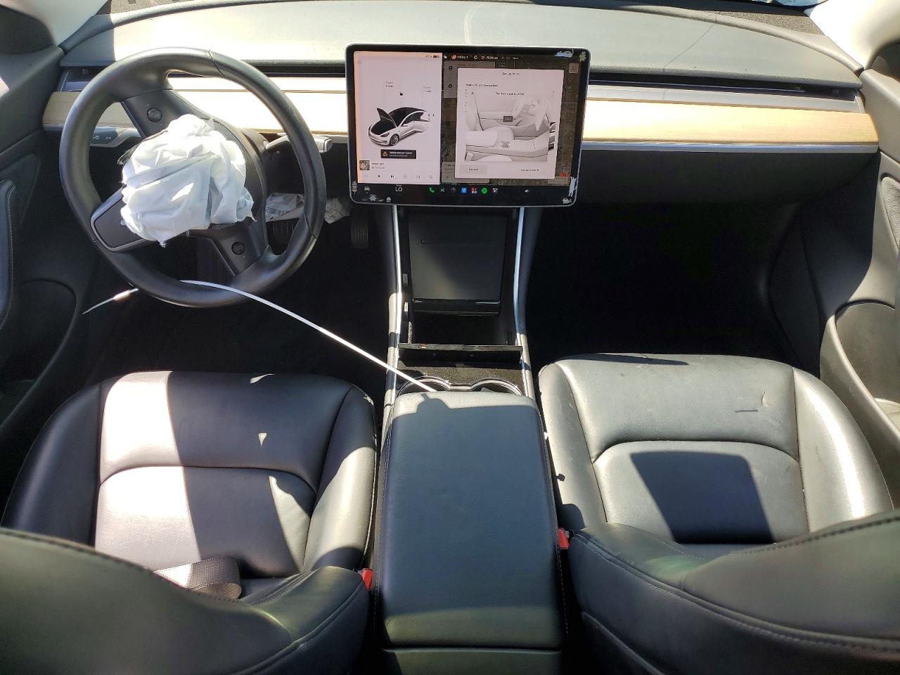 2018 Tesla Model 3 Белый vin: 5YJ3E1EA2JF038726