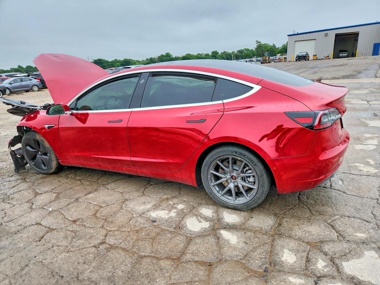 2020 Tesla Model 3 Красный vin: 5YJ3E1EA2LF504240
