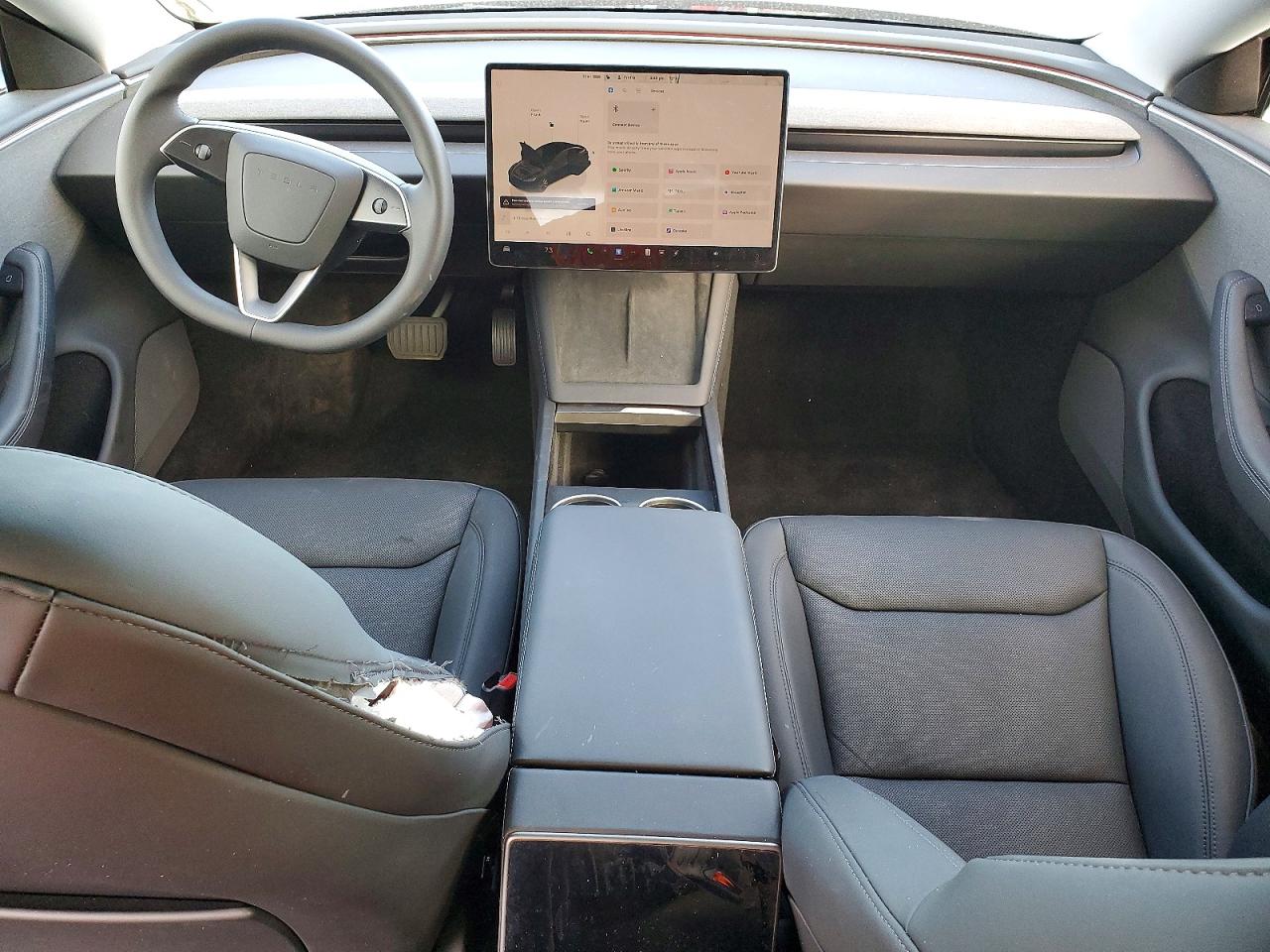 2025 Tesla Model 3 Черный vin: 5YJ3E1EA2SF037027