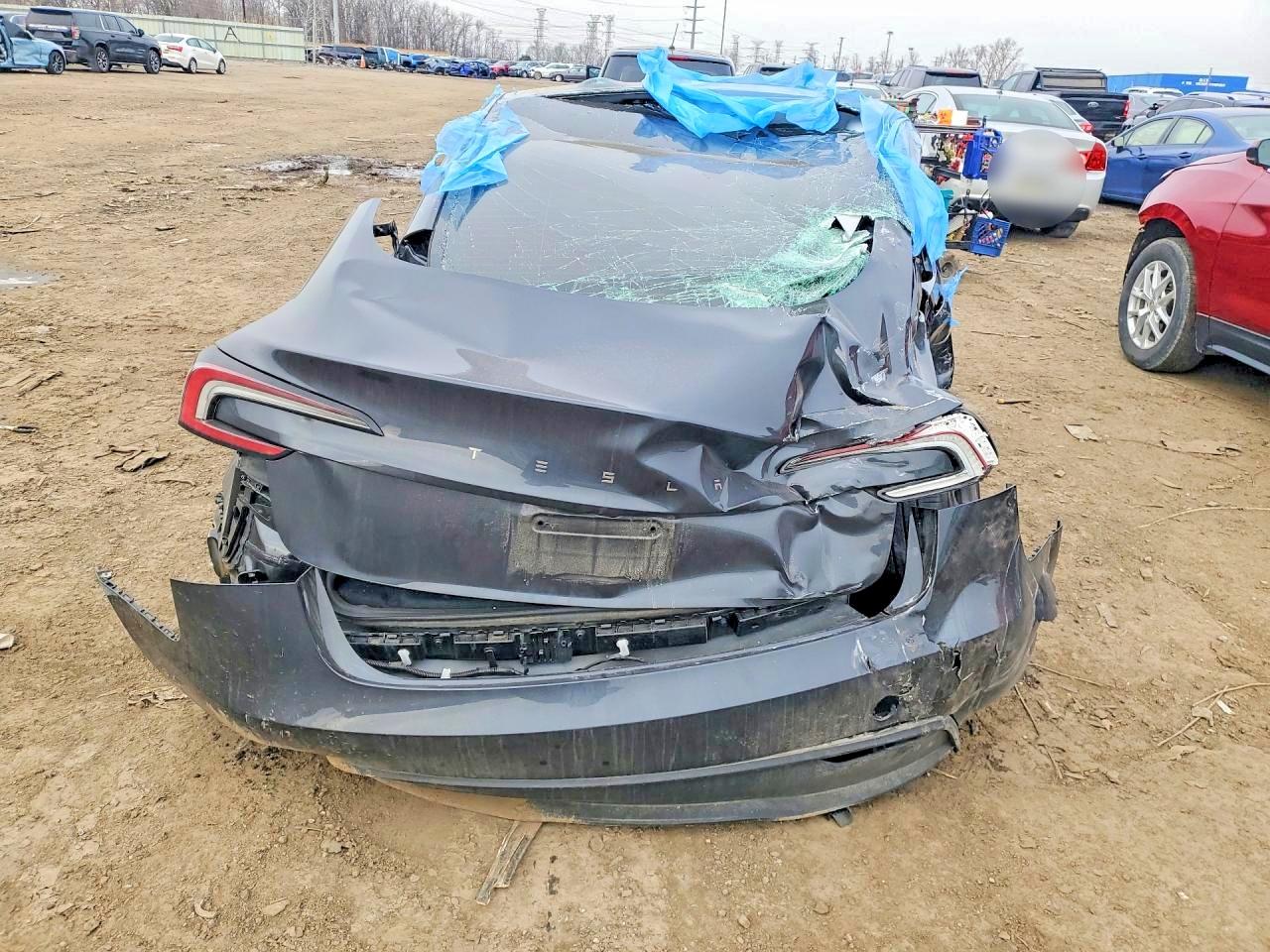 2025 Tesla Model 3 Gray vin: 5YJ3E1EA2SF994922