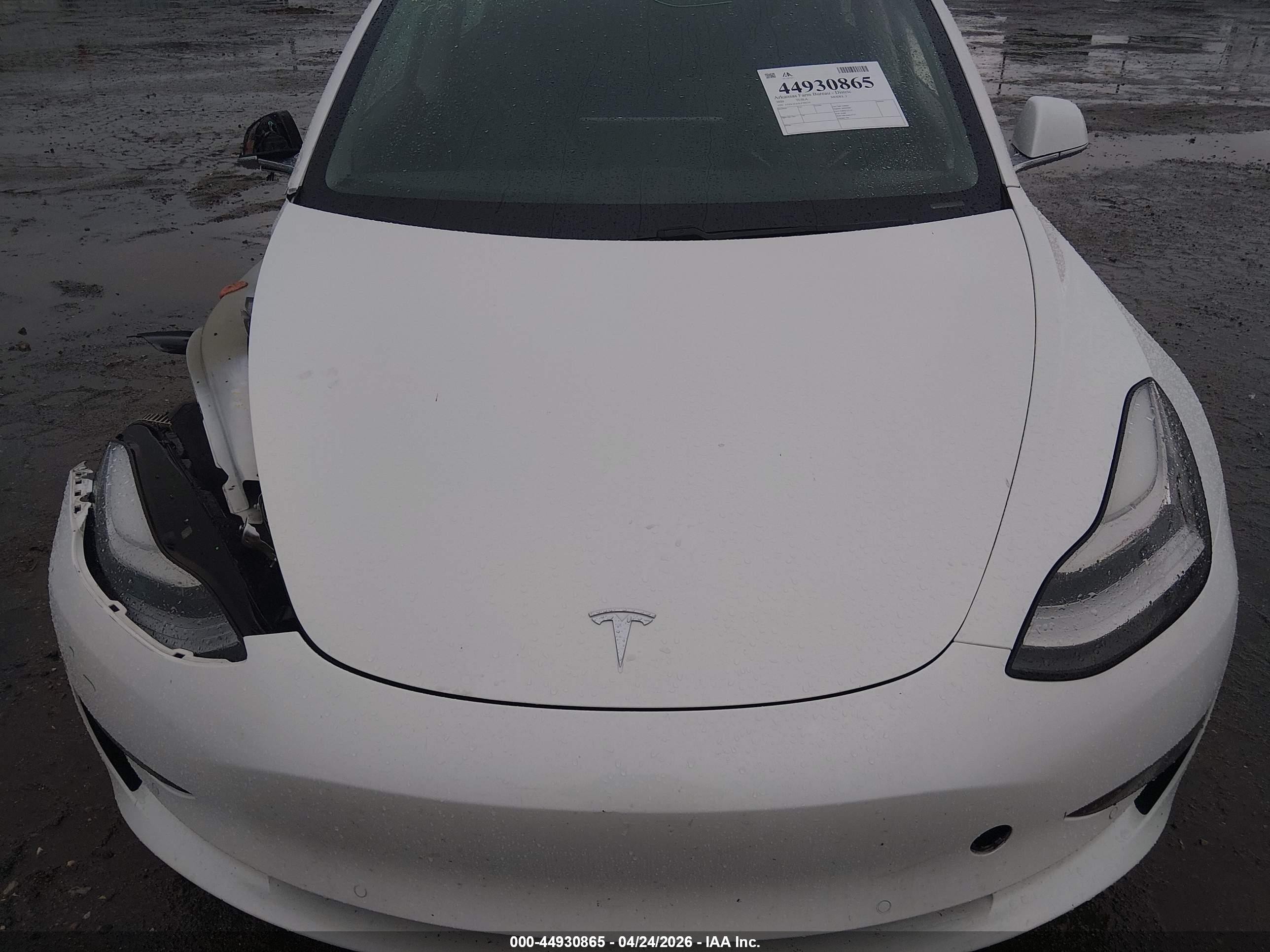 2020 Tesla Model 3 Standard Range Plus Rear-wheel Drive/standard Range Rear-wheel Drive White vin: 5YJ3E1EA3LF792575