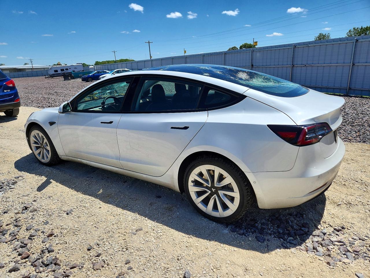 2021 Tesla Model 3 Белый vin: 5YJ3E1EA3MF017775