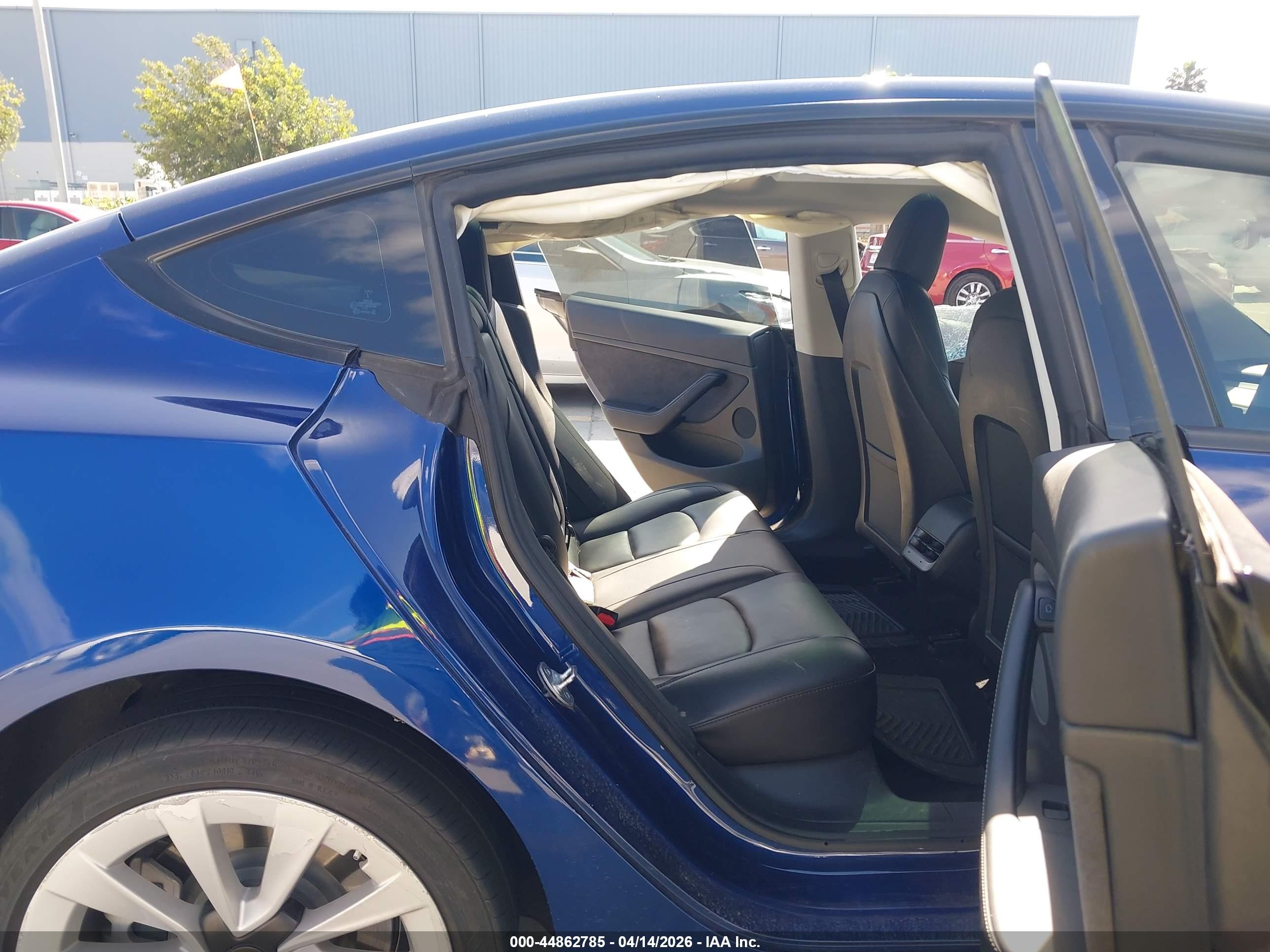 2022 Tesla Model 3 Rear-wheel Drive Синий vin: 5YJ3E1EA3NF143202