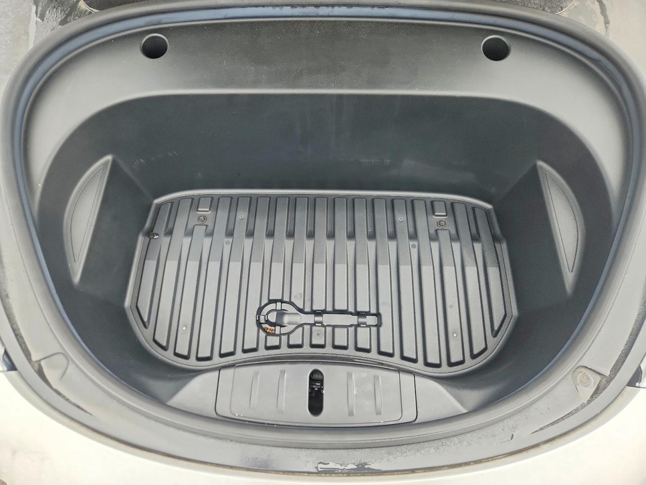 2020 Tesla Model 3 White vin: 5YJ3E1EA4LF792729