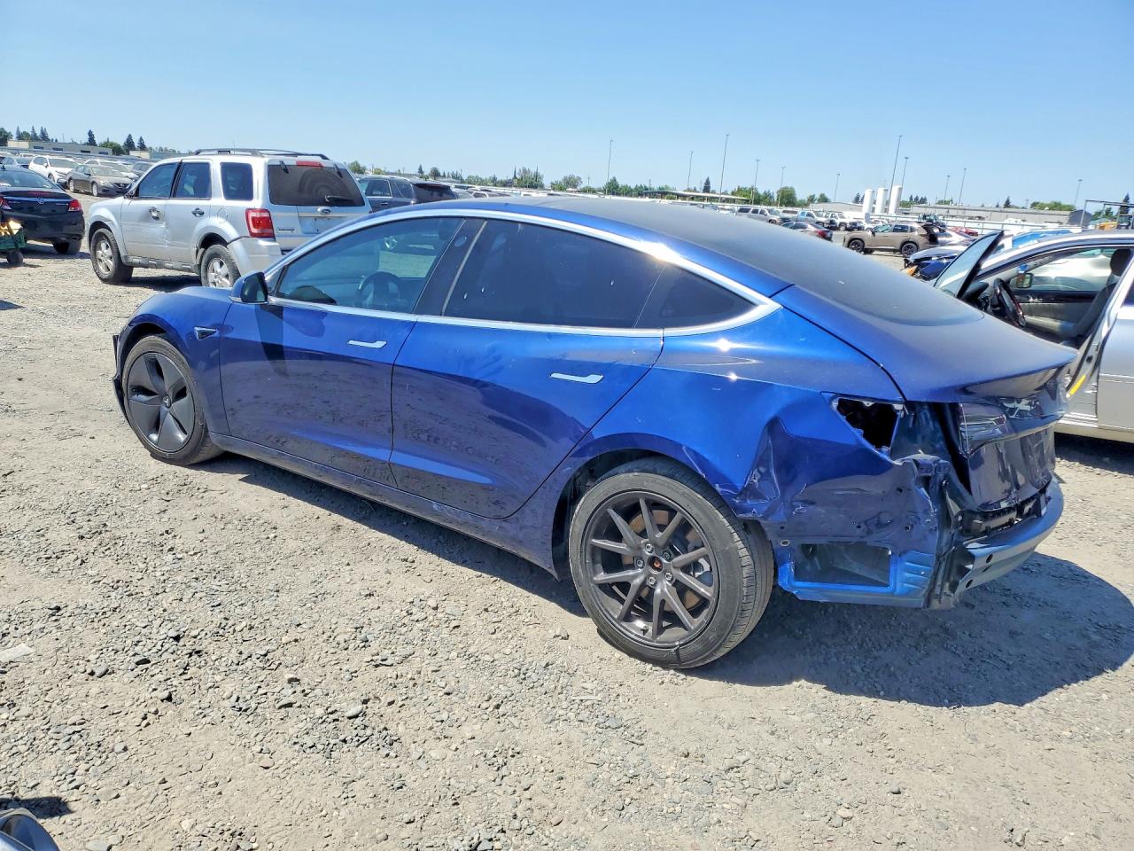 2018 Tesla Model 3 Синий vin: 5YJ3E1EA5JF058906