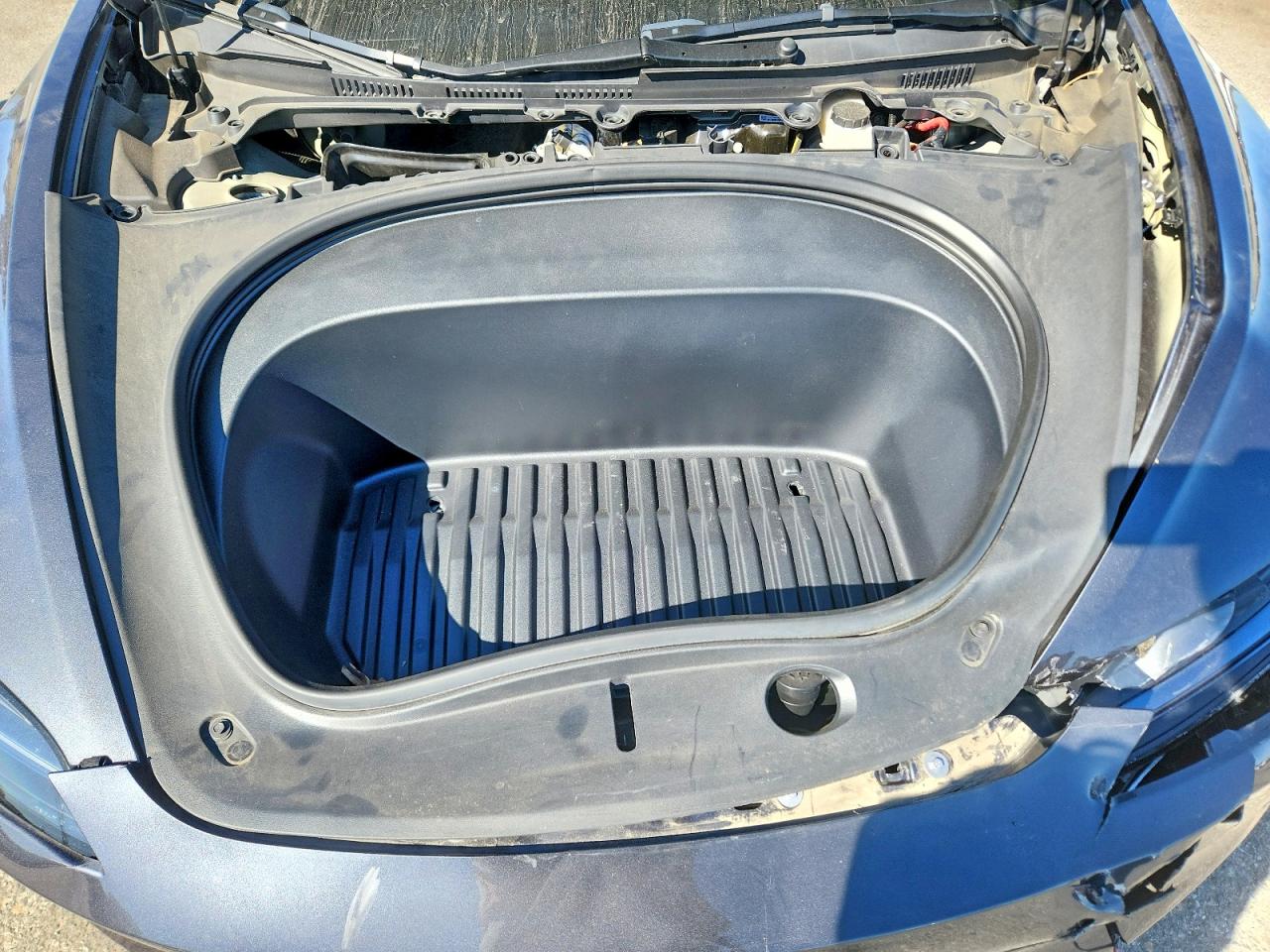 2025 Tesla Model 3 Charcoal vin: 5YJ3E1EA5SF004152