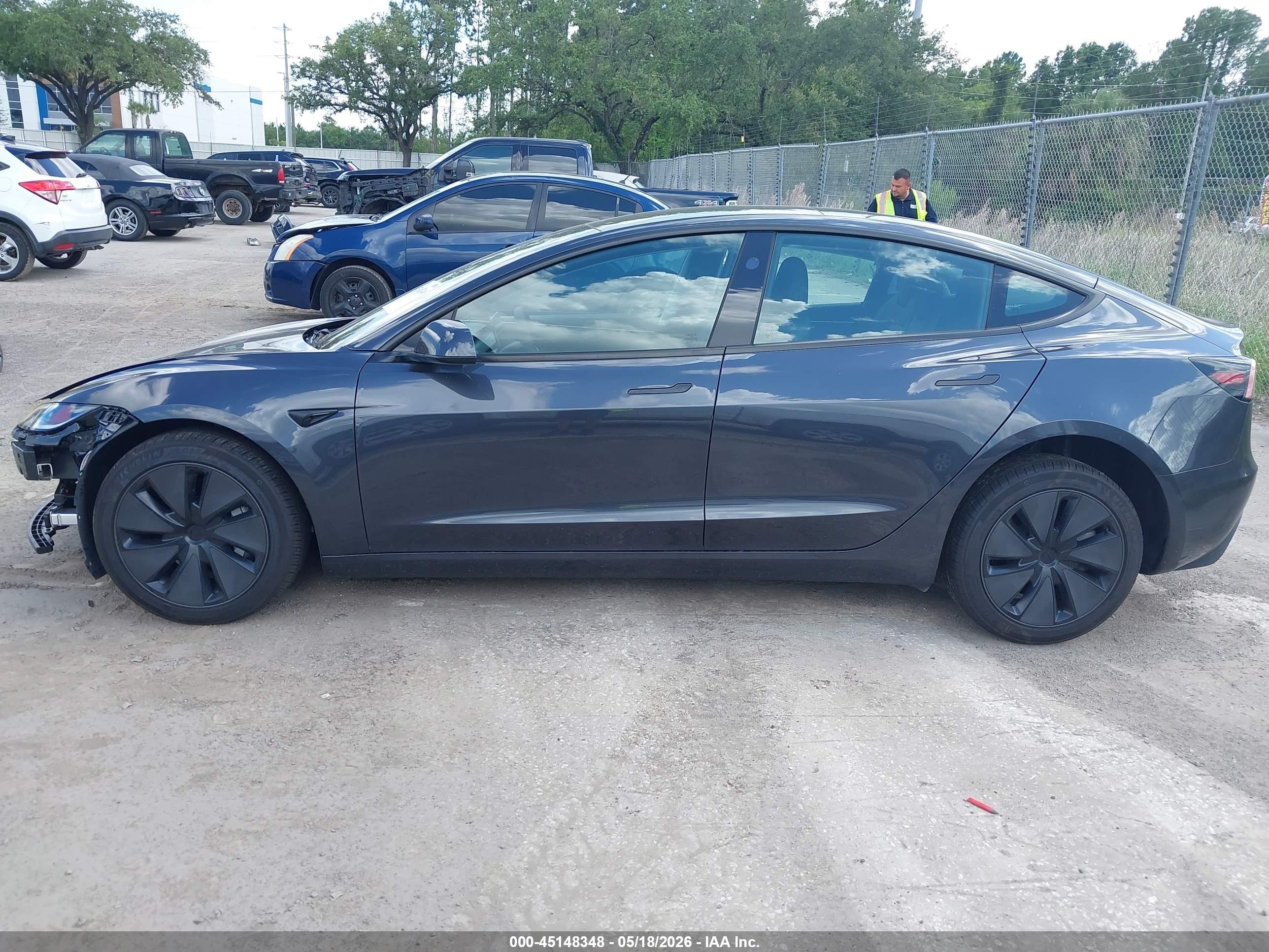 2025 Tesla Model 3 Long Range Rear-wheel Drive/standard Rear-wheel Drive Серый vin: 5YJ3E1EA5SF075061
