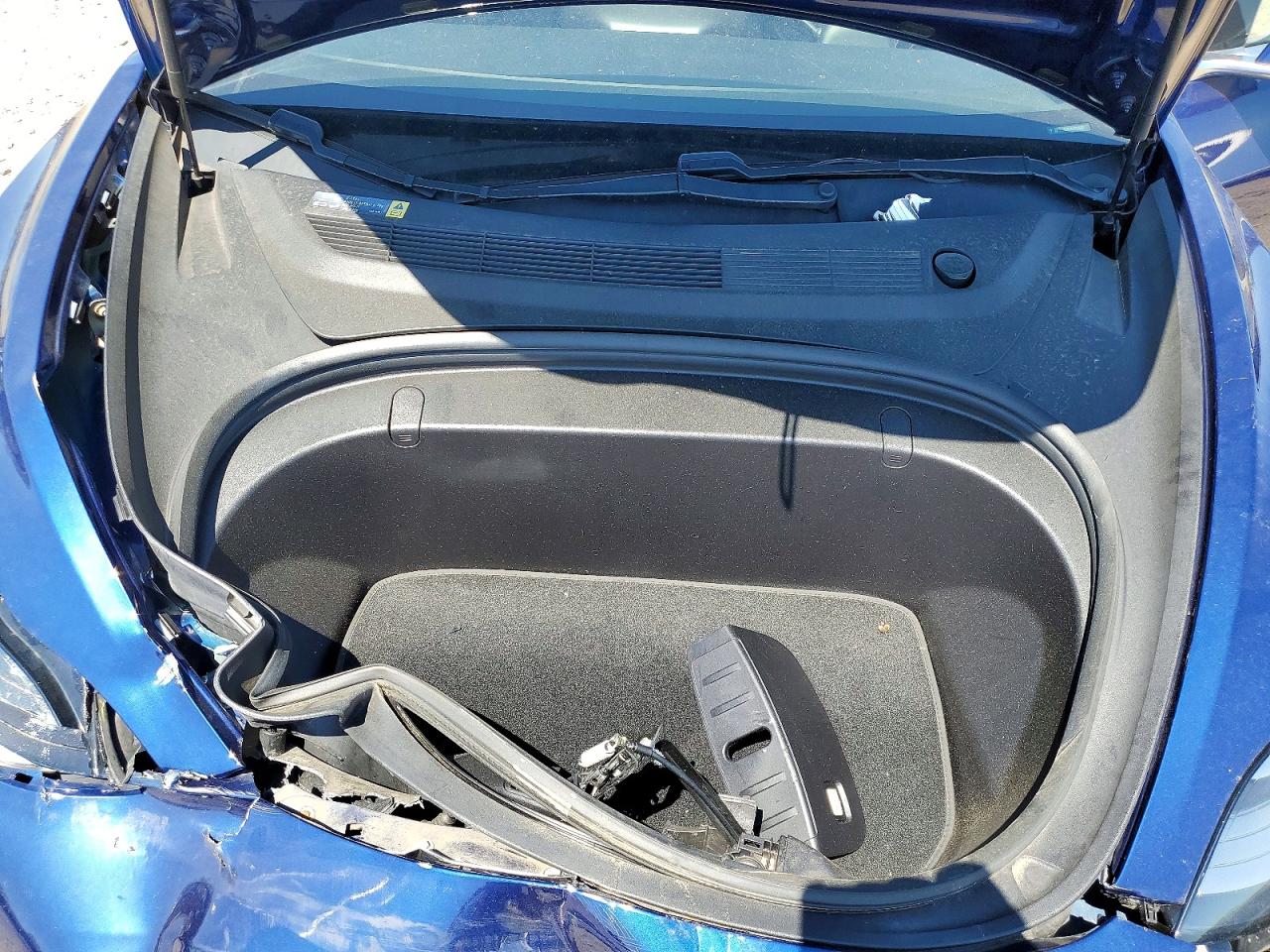 2018 Tesla Model 3 Blue vin: 5YJ3E1EA6JF031861