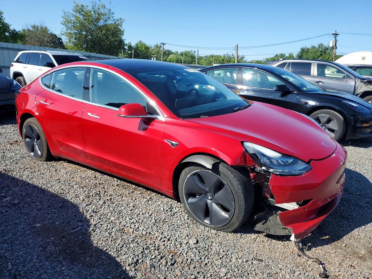 2018 Tesla Model 3 Red vin: 5YJ3E1EA6JF043430