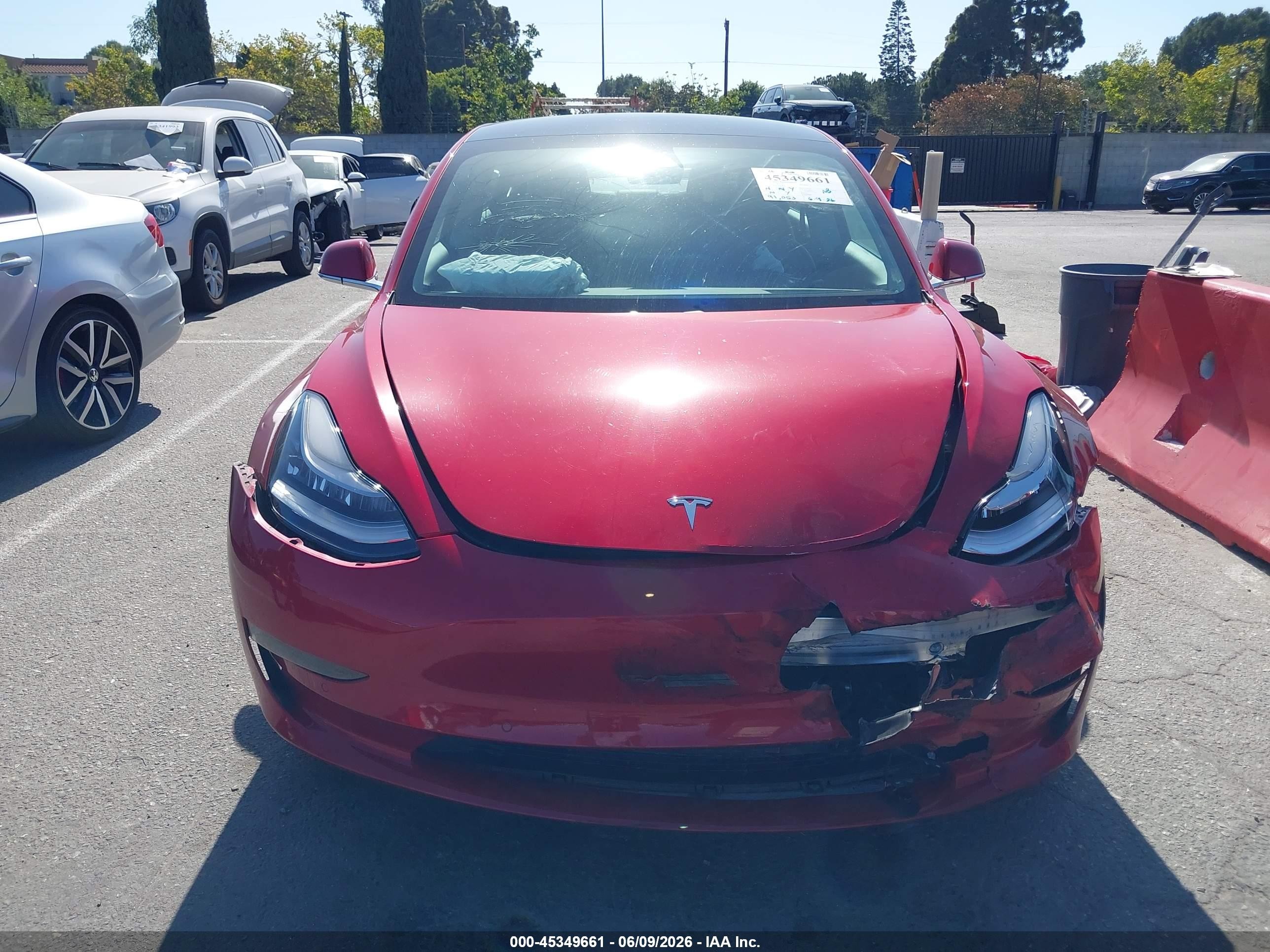 2020 Tesla Model 3 Standard Range Plus Rear-wheel Drive/standard Range Rear-wheel Drive Red vin: 5YJ3E1EA6LF804623