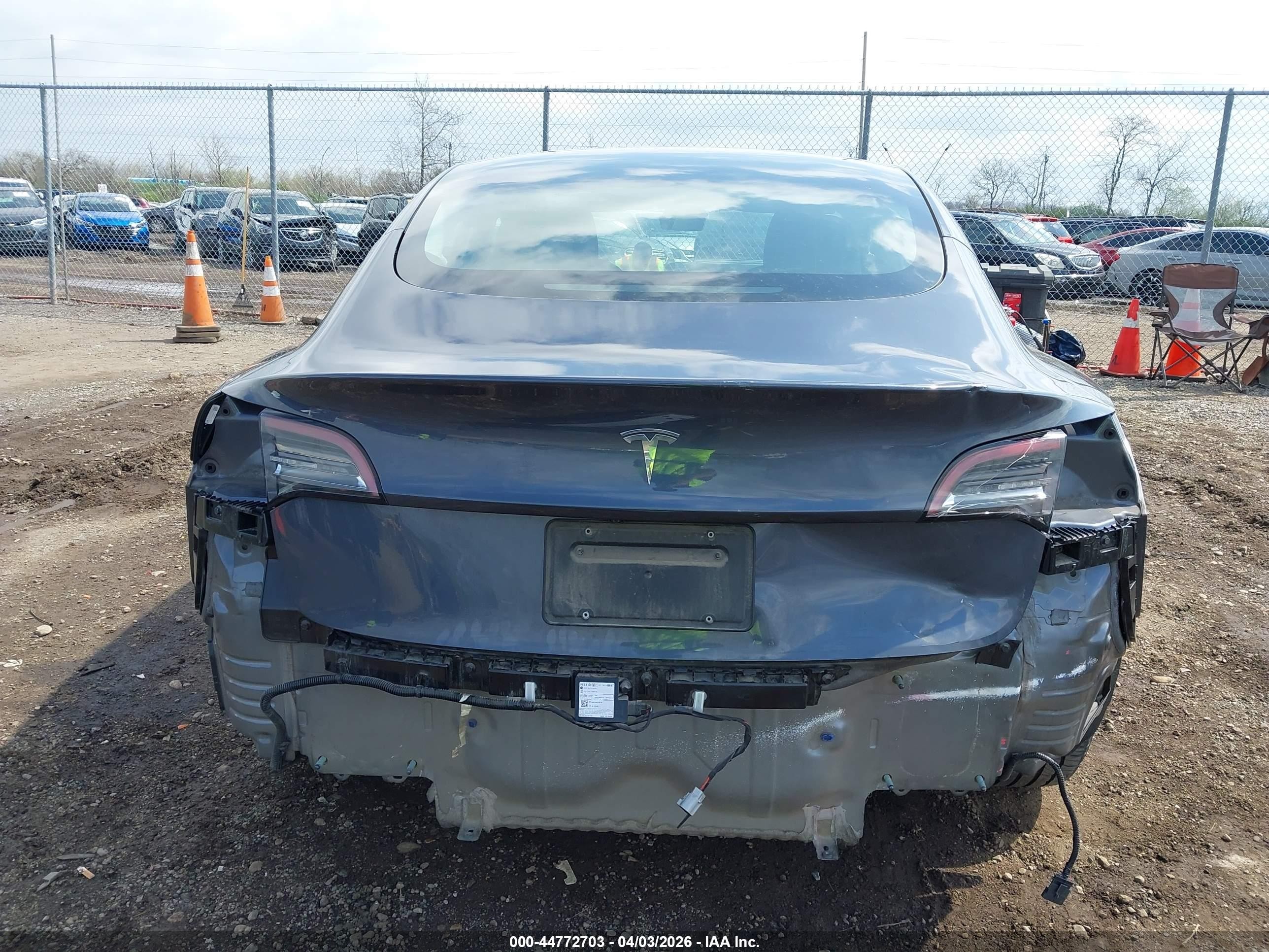 2021 Tesla Model 3 Standard Range Plus Rear-wheel Drive Gray vin: 5YJ3E1EA6MF095502