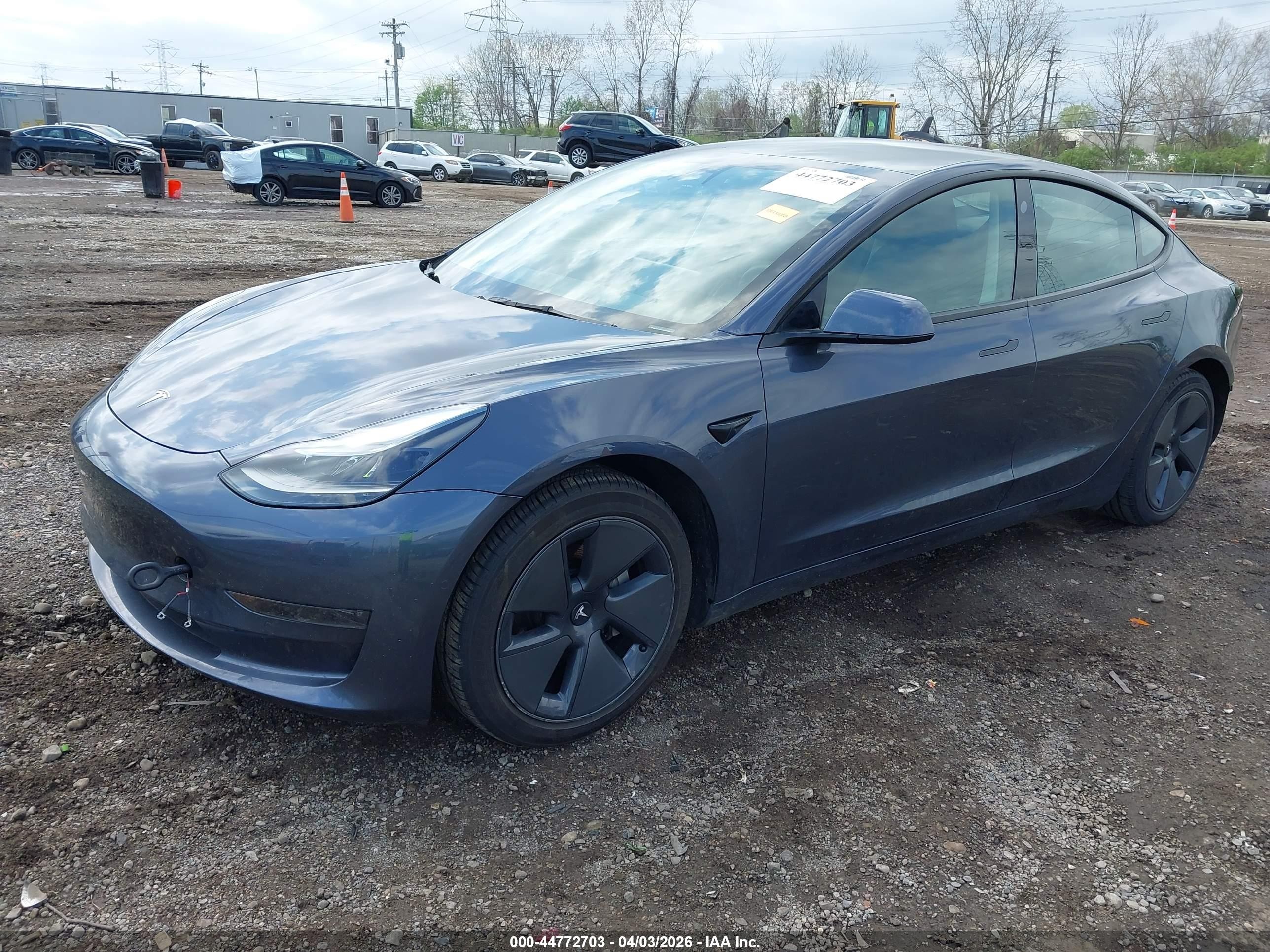 2021 Tesla Model 3 Standard Range Plus Rear-wheel Drive Gray vin: 5YJ3E1EA6MF095502