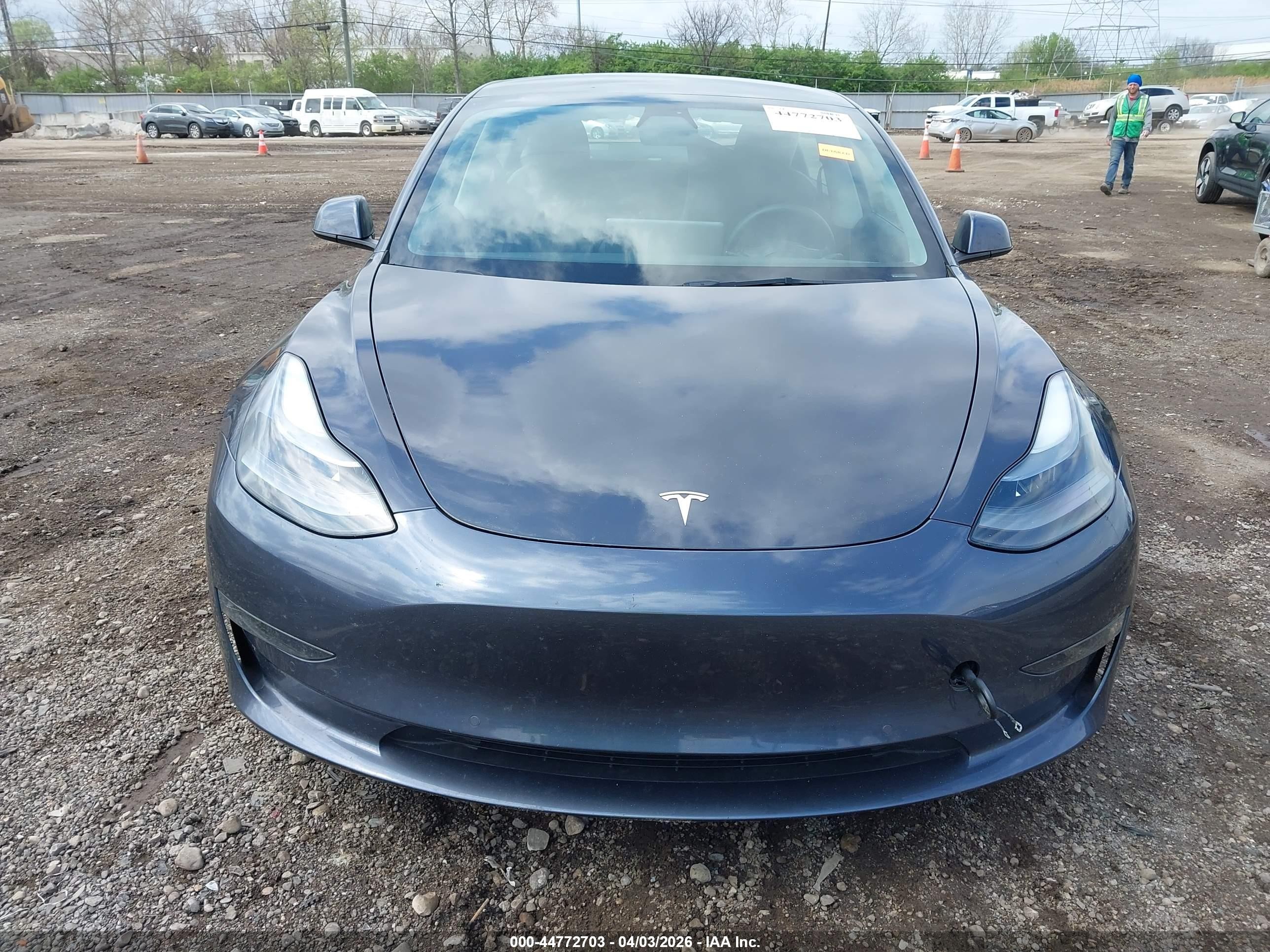 2021 Tesla Model 3 Standard Range Plus Rear-wheel Drive Gray vin: 5YJ3E1EA6MF095502