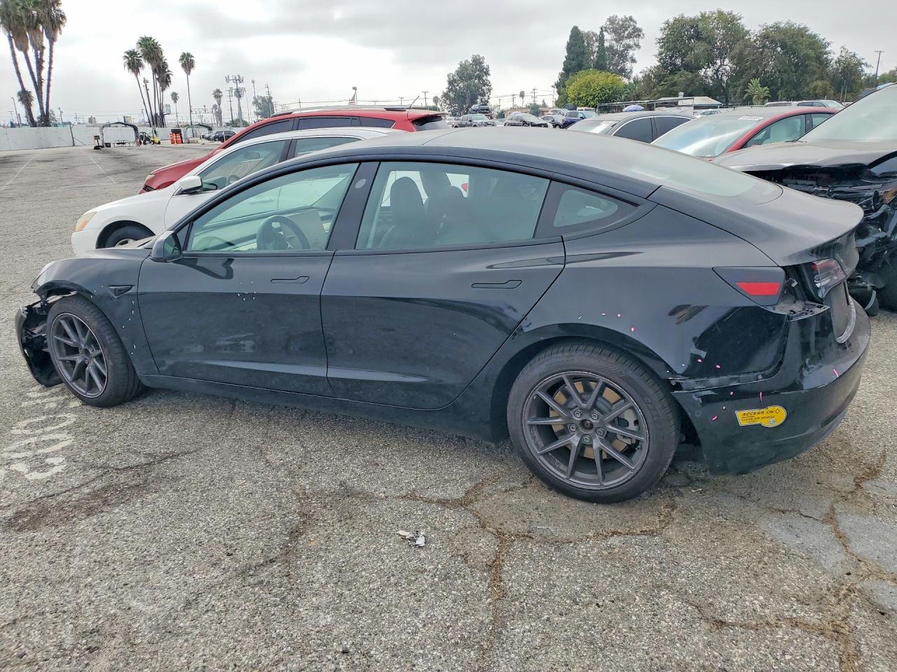 2022 Tesla Model 3 Черный vin: 5YJ3E1EA6NF135241