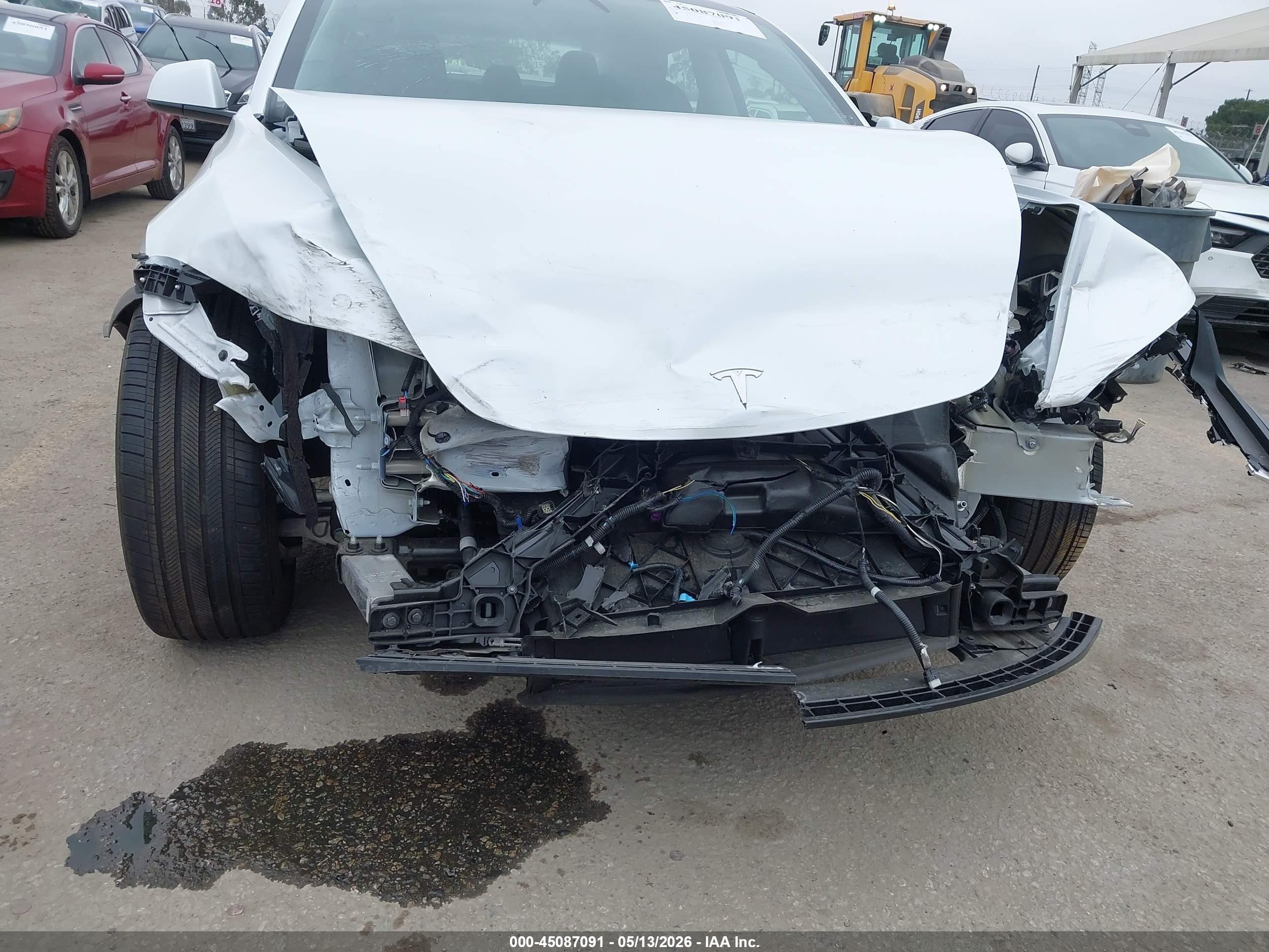 2025 Tesla Model 3 Long Range Rear-wheel Drive/standard Rear-wheel Drive White vin: 5YJ3E1EA6SF005231