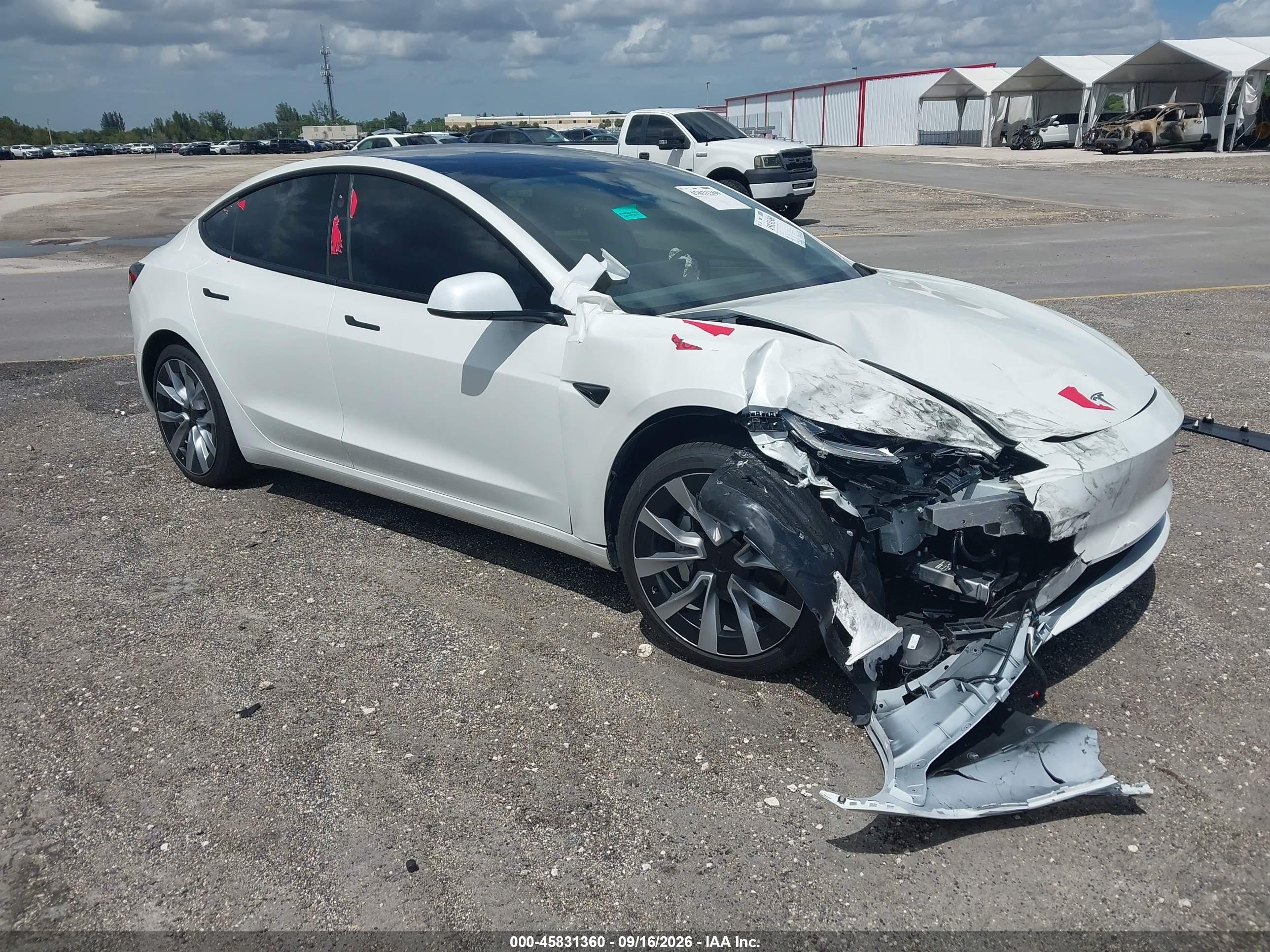 2025 Tesla Model 3 White vin: 5YJ3E1EA6SF937090