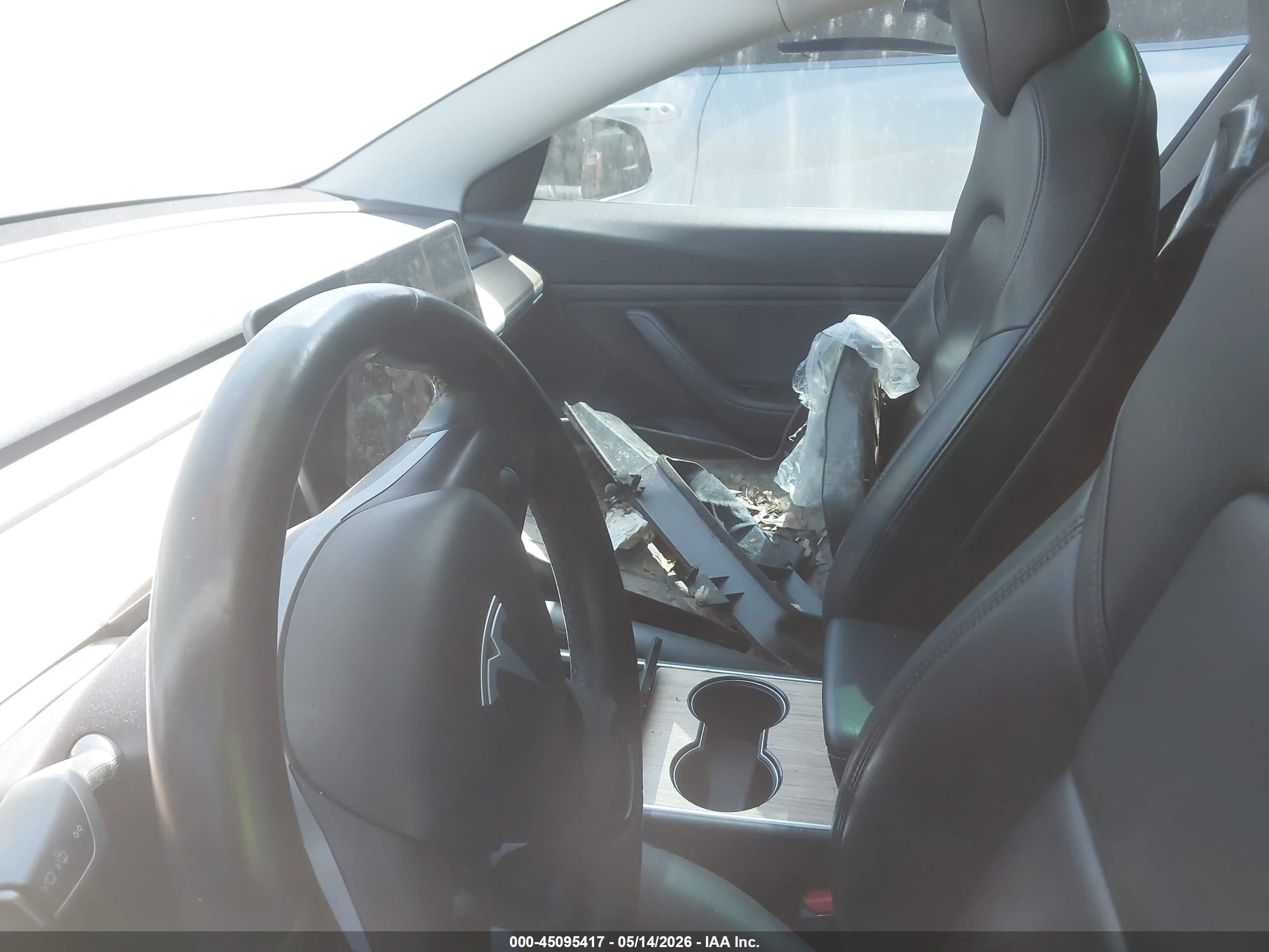 2018 Tesla Model 3   Черный vin: 5YJ3E1EA7JF020920