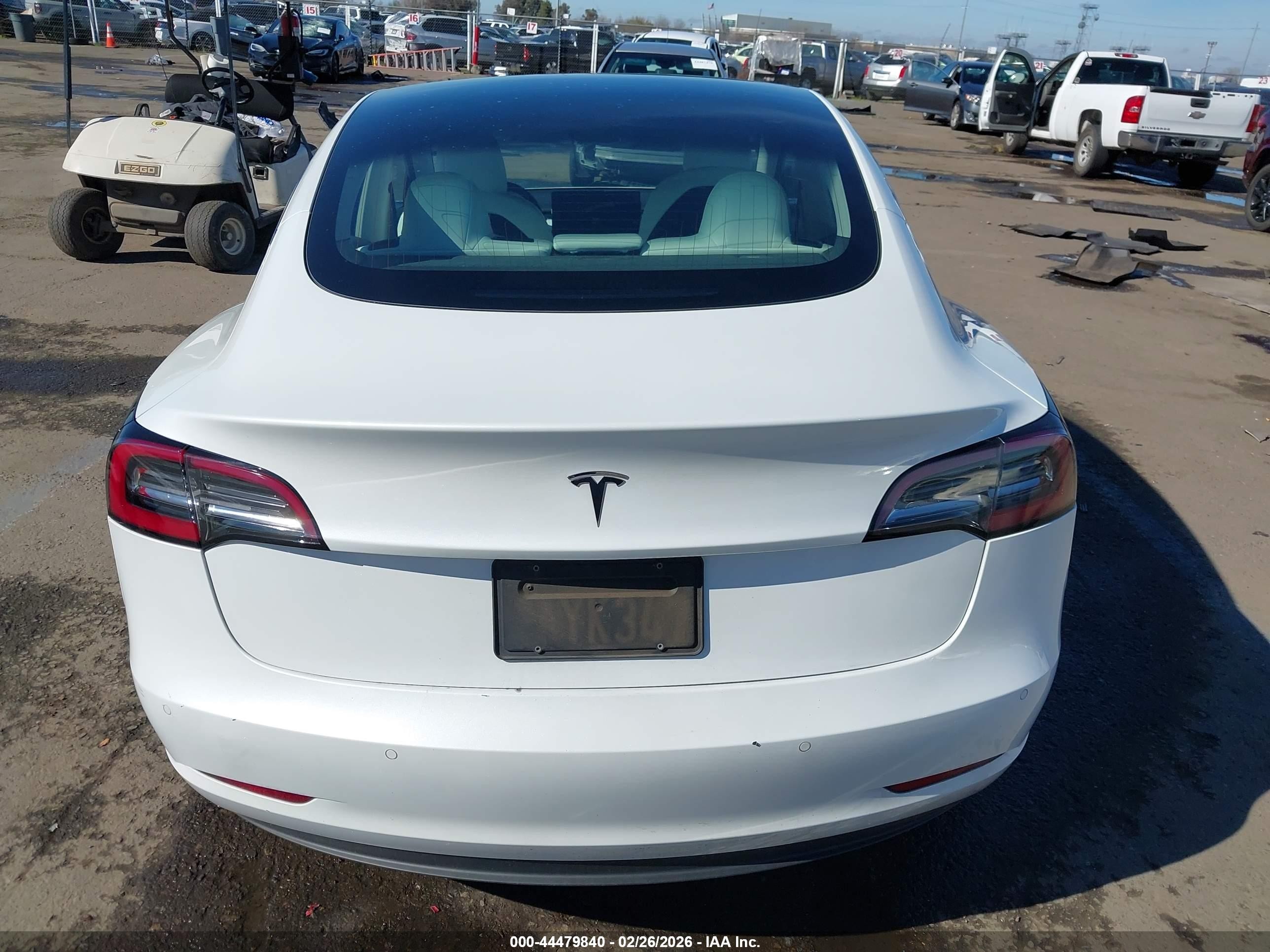 2019 Tesla Model 3 Long Range/mid Range/standard Range/standard Range Plus Белый vin: 5YJ3E1EA7KF431896