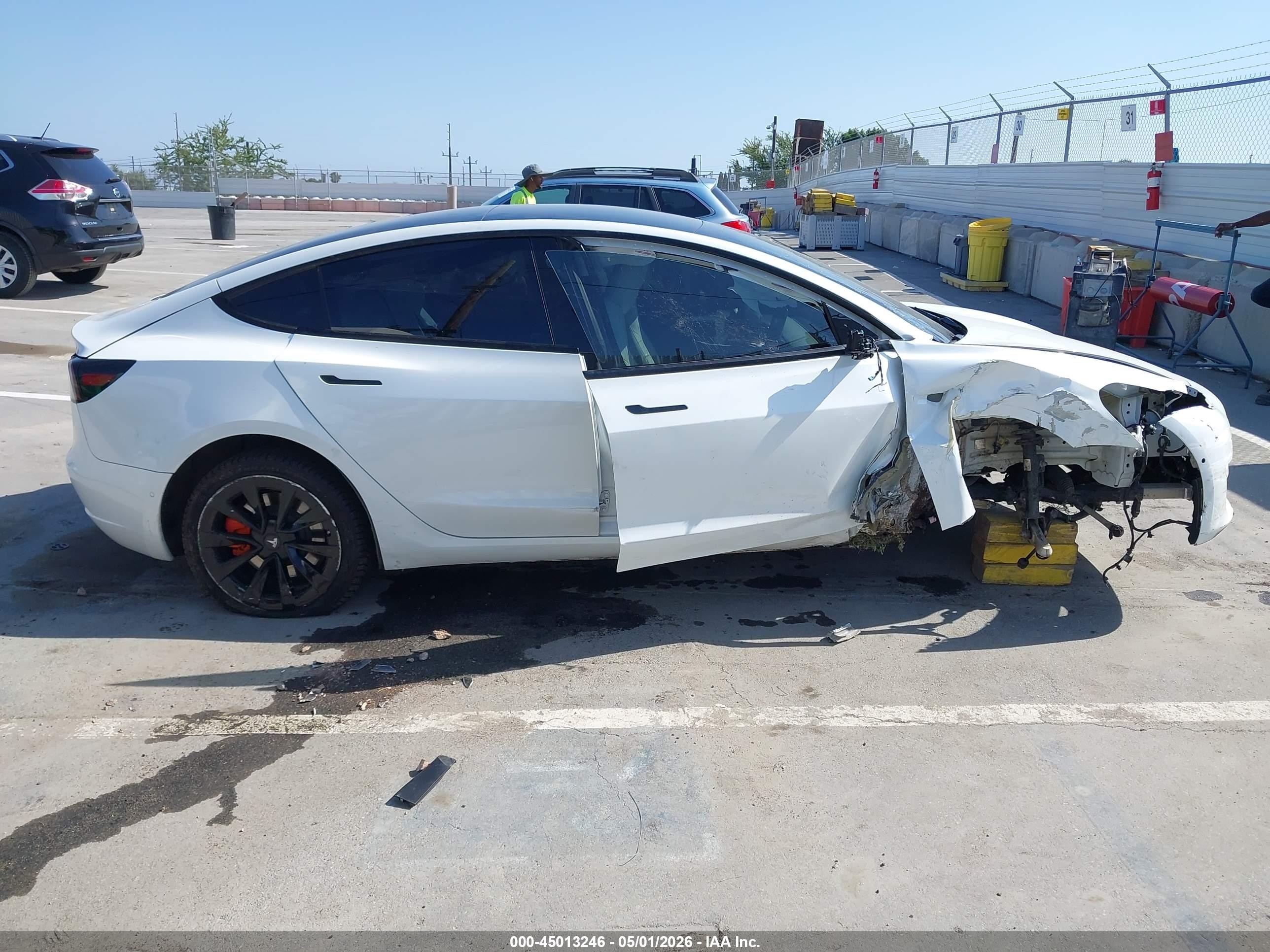 2022 Tesla Model 3 Rear-wheel Drive Белый vin: 5YJ3E1EA7NF153599