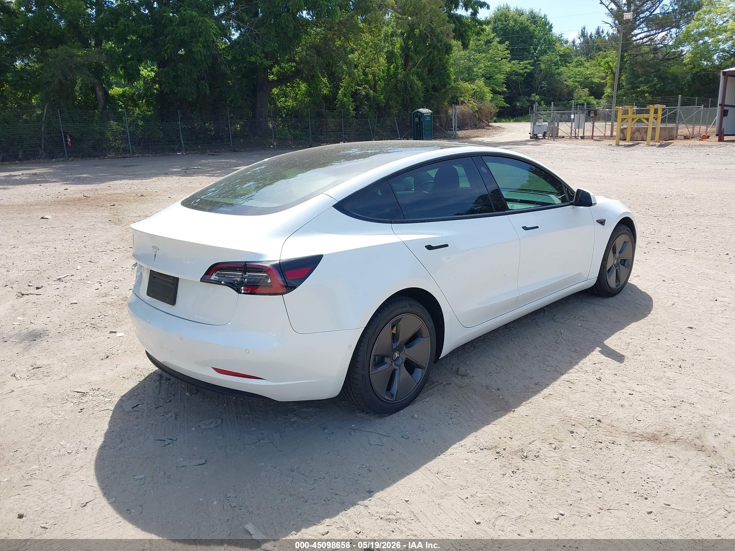 2022 Tesla Model 3 Rear-wheel Drive Белый vin: 5YJ3E1EA7NF331771