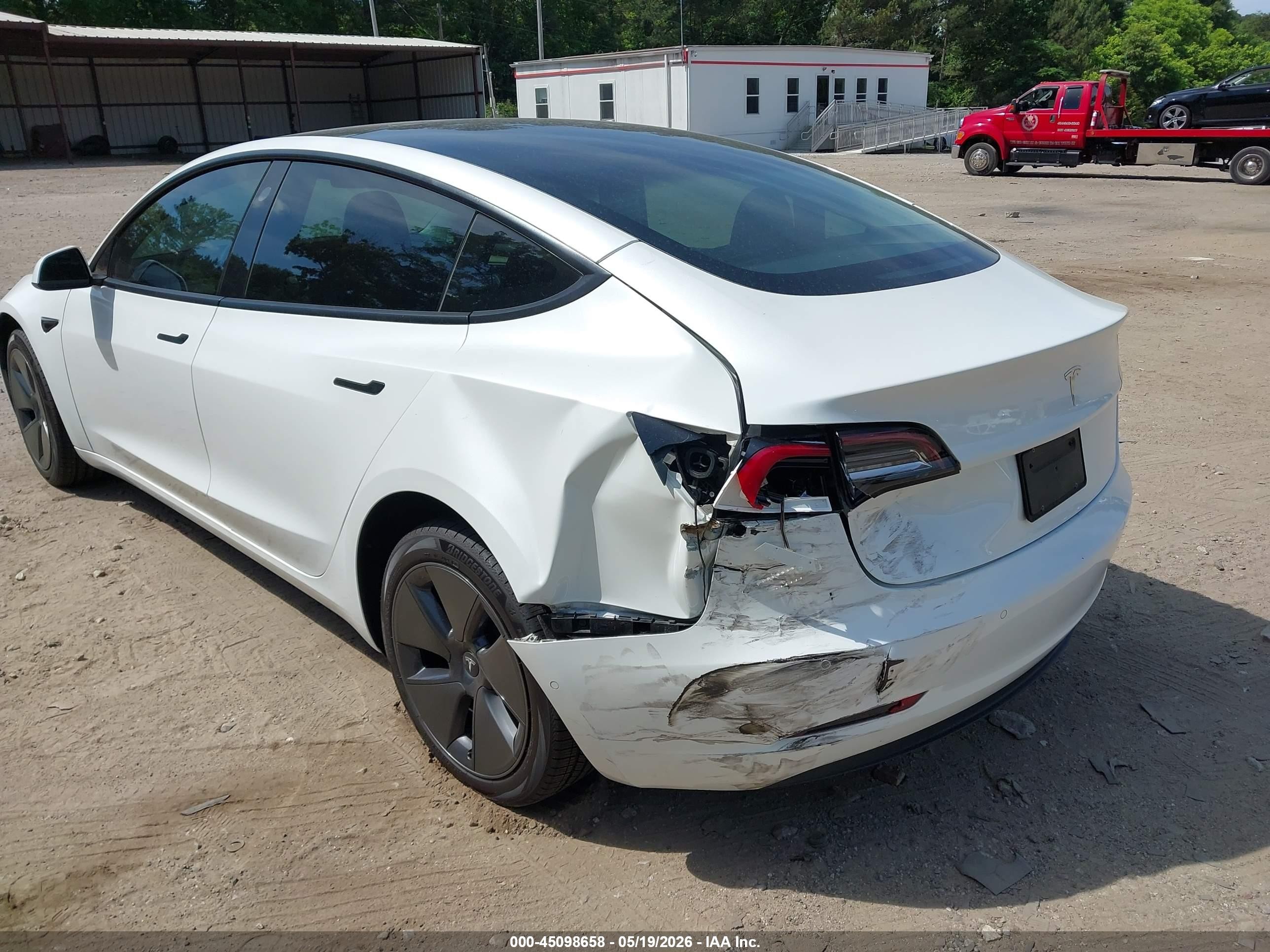 2022 Tesla Model 3 Rear-wheel Drive Белый vin: 5YJ3E1EA7NF331771