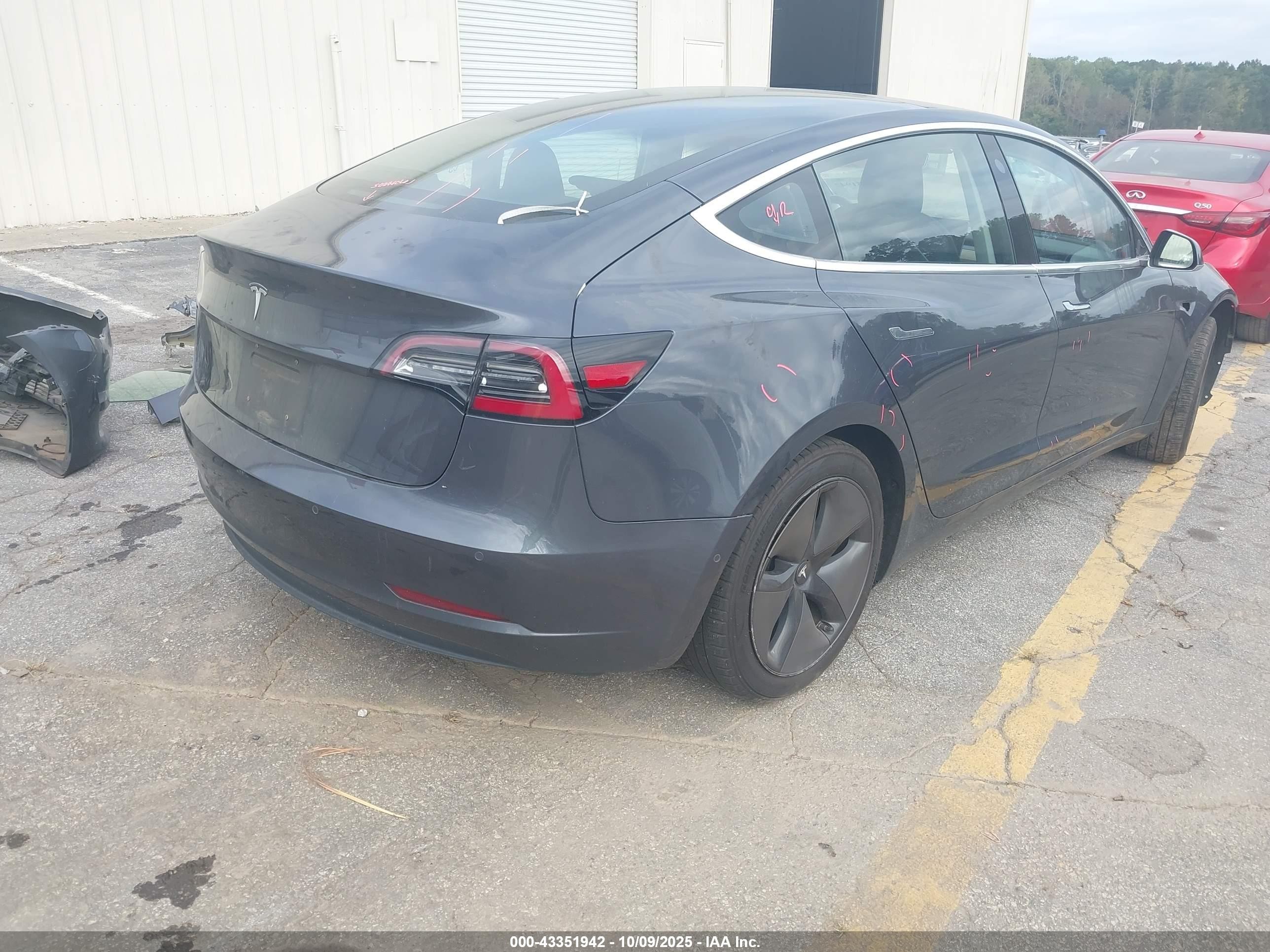 2018 Tesla Model 3 Long Range/mid Range Серый vin: 5YJ3E1EA8JF101845