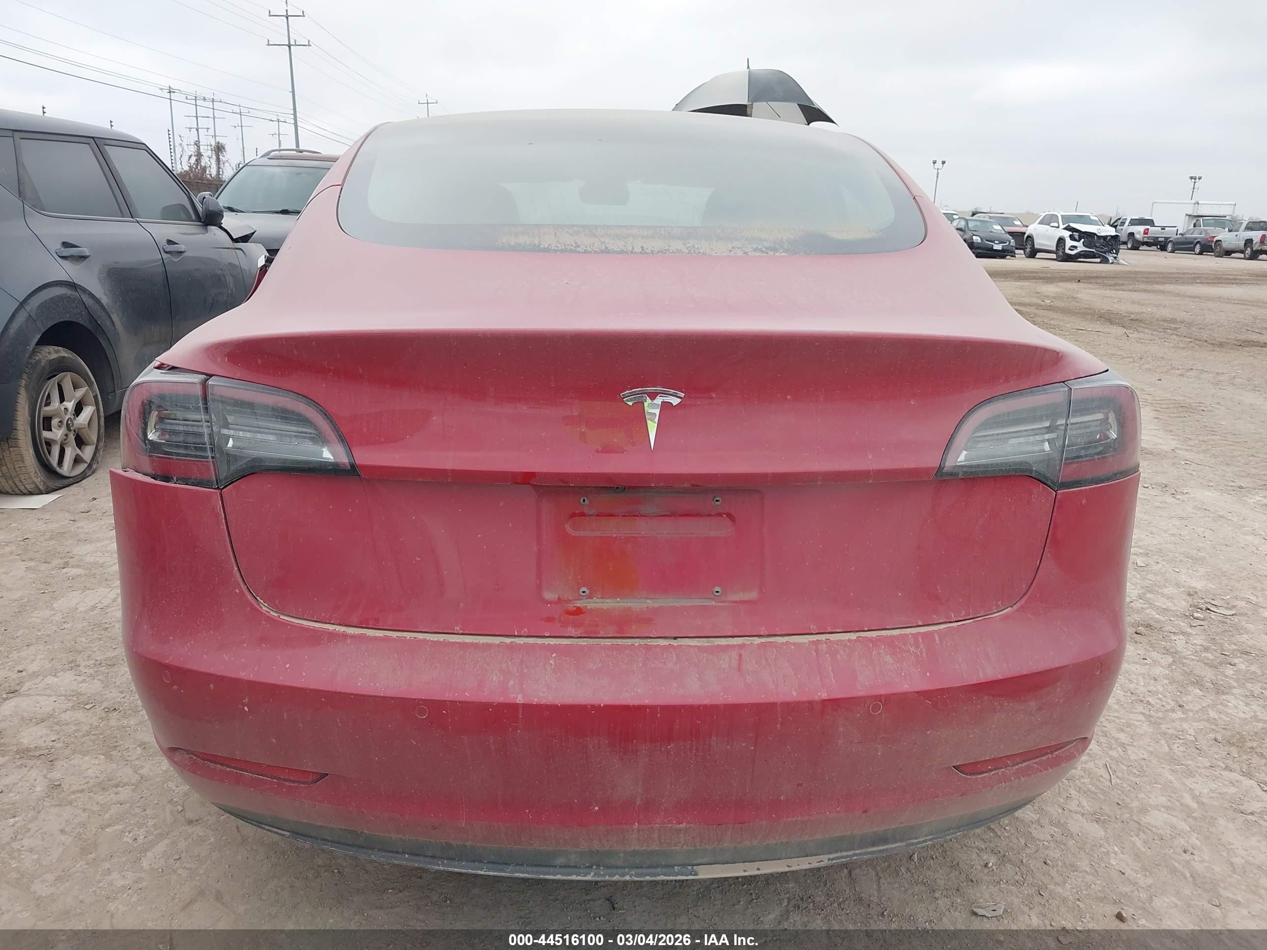 2018 Tesla Model 3 Long Range/mid Range Red vin: 5YJ3E1EA8JF102851