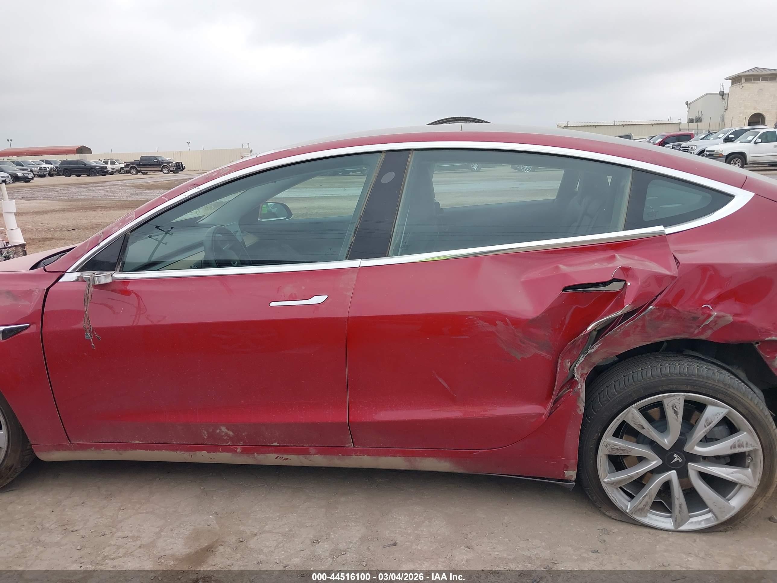2018 Tesla Model 3 Long Range/mid Range Red vin: 5YJ3E1EA8JF102851