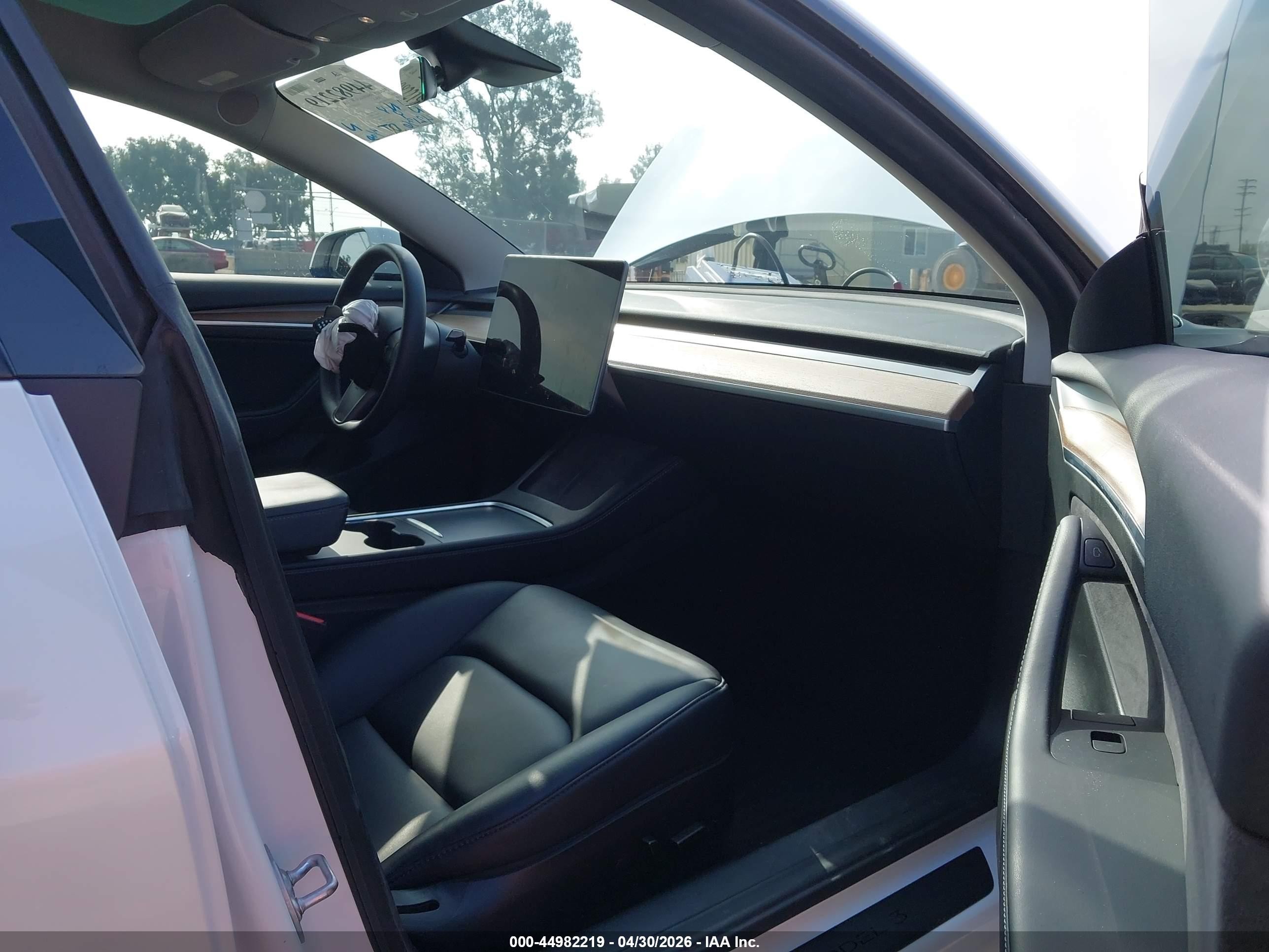 2022 Tesla Model 3 Rear-wheel Drive Белый vin: 5YJ3E1EA8NF332461
