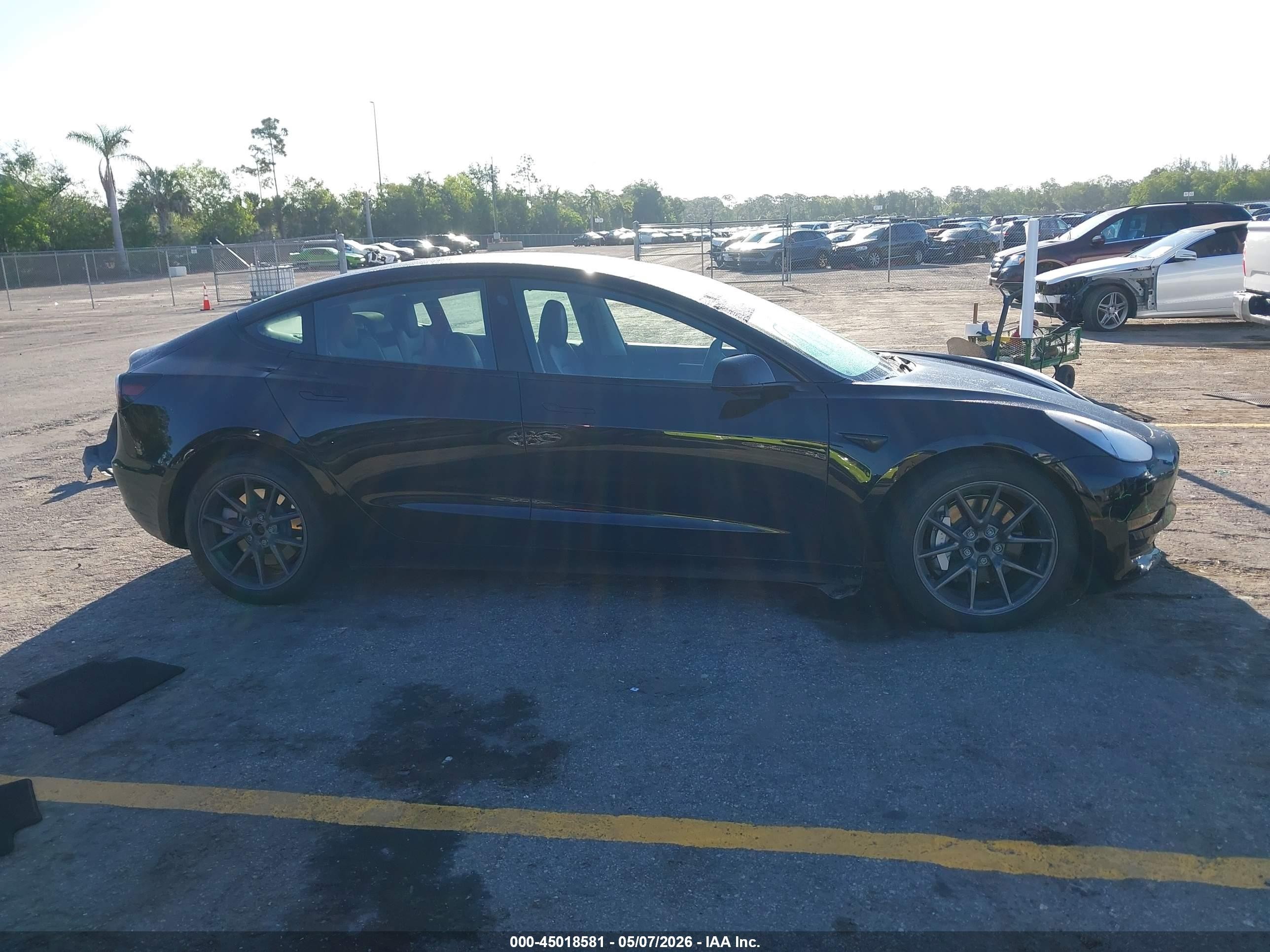 2023 Tesla Model 3 Rear-wheel Drive Черный vin: 5YJ3E1EA8PF695619