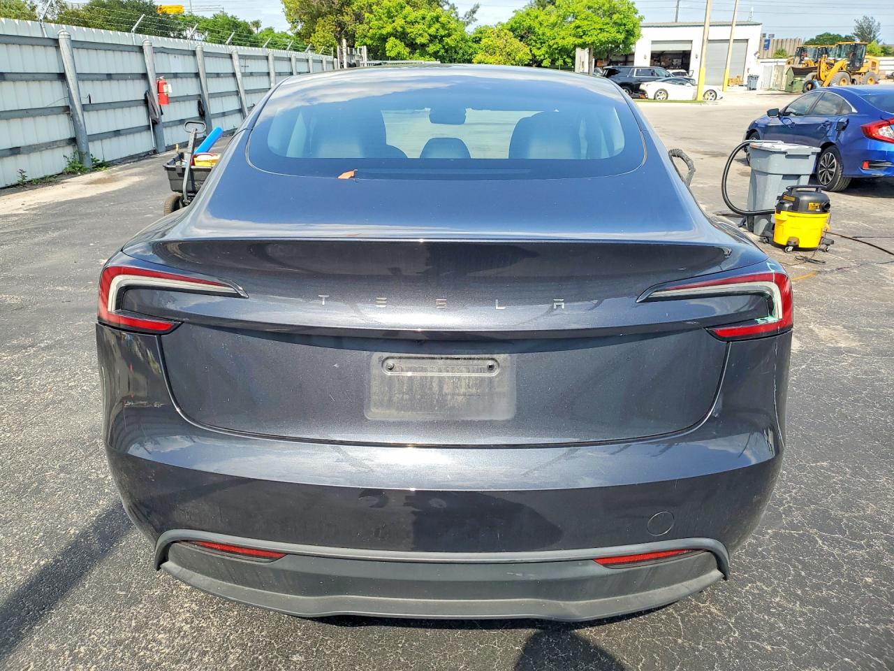 2024 Tesla Model 3 Gray vin: 5YJ3E1EA8RF855694