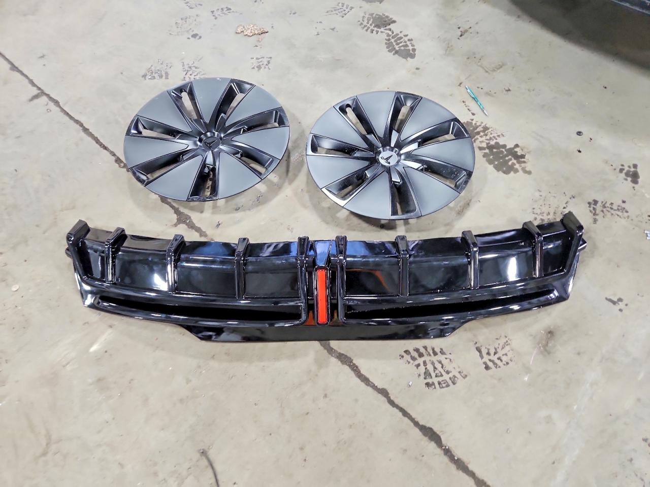 2025 Tesla Model 3 Gray vin: 5YJ3E1EA8SF040059
