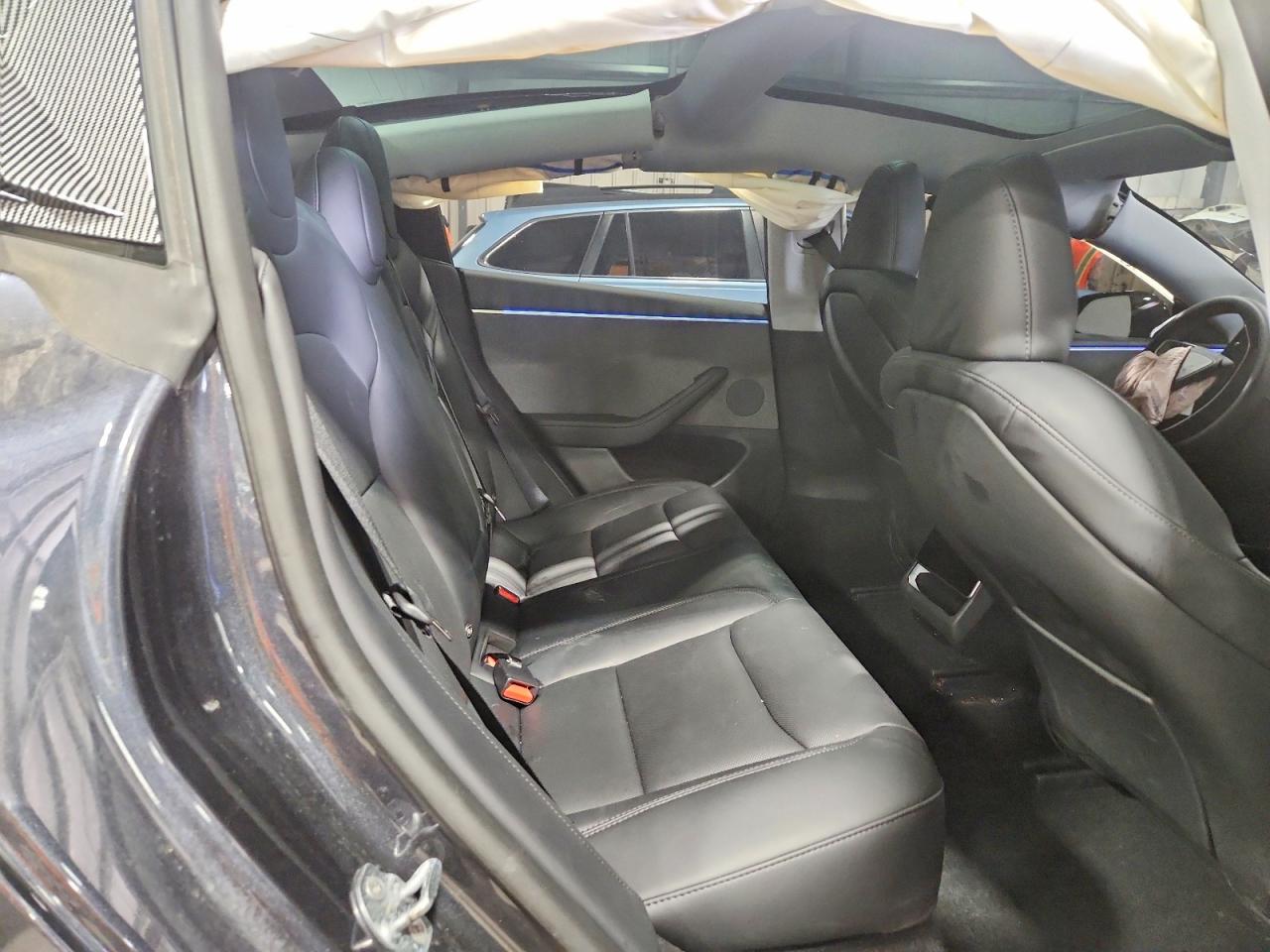 2025 Tesla Model 3 Gray vin: 5YJ3E1EA8SF040059