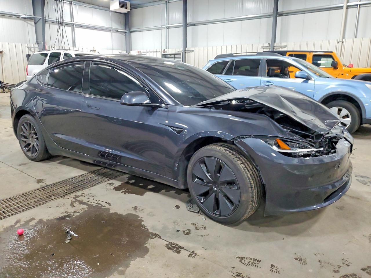 2025 Tesla Model 3 Gray vin: 5YJ3E1EA8SF040059